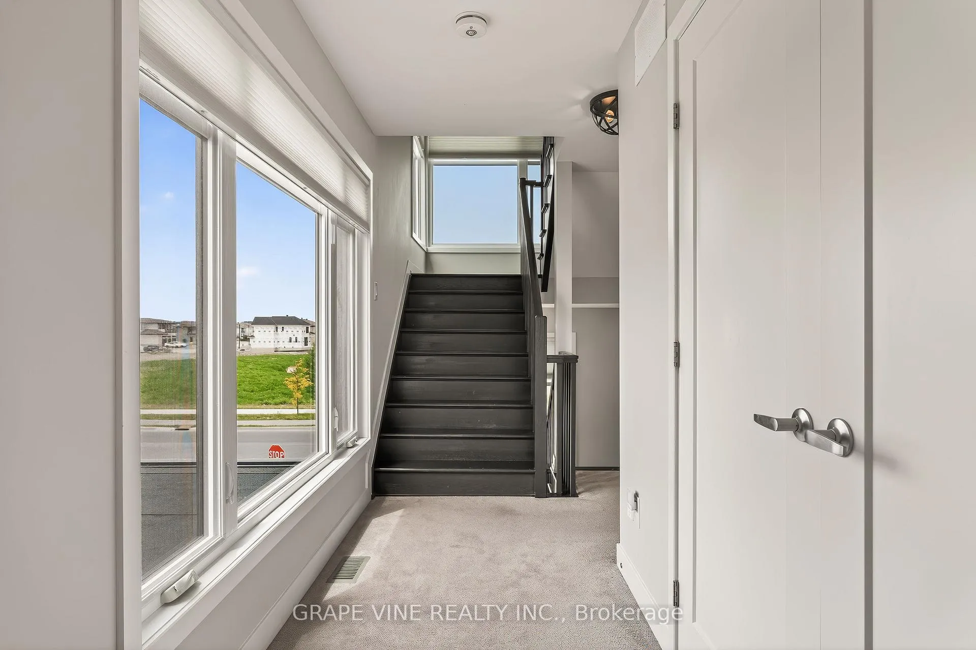 Photo 28 of 4802 Abbott Street E, Ottawa, Kanata - Emerald Meadows/Trailwest — HOMEH