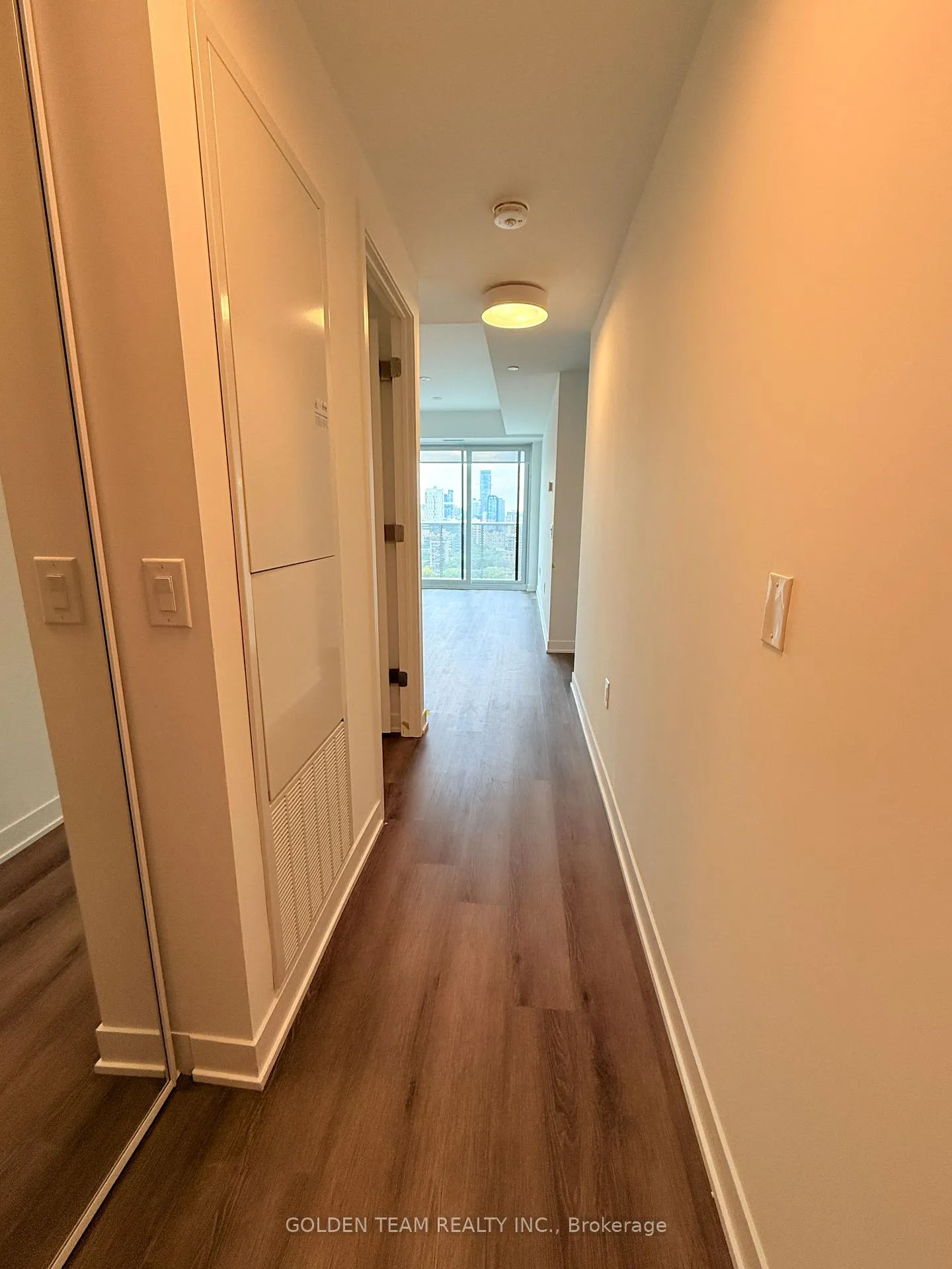 Photo 1 of Unit 1807, 10 Oak Street, Toronto, Regent Park — HOMEH