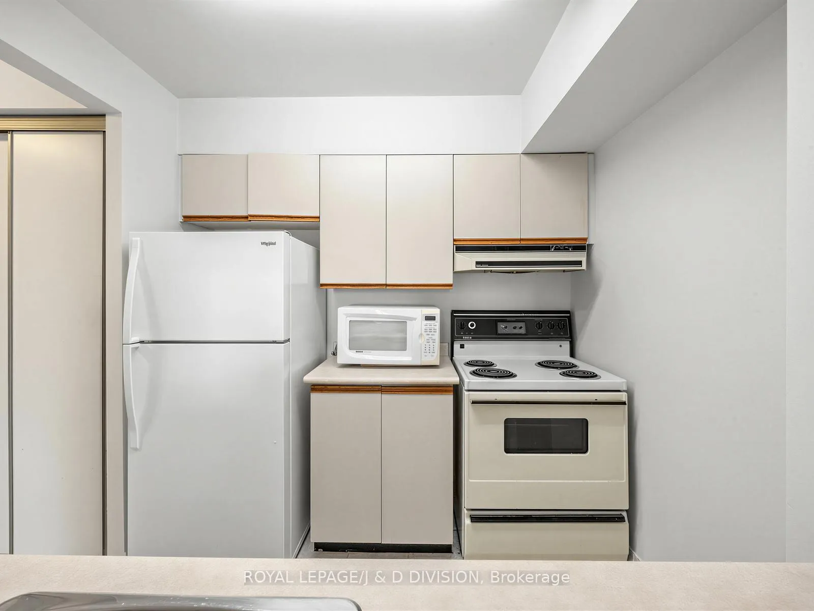 Photo 12 of Unit 211, 1665 Pickering Parkway, Pickering, Village East — HOMEH