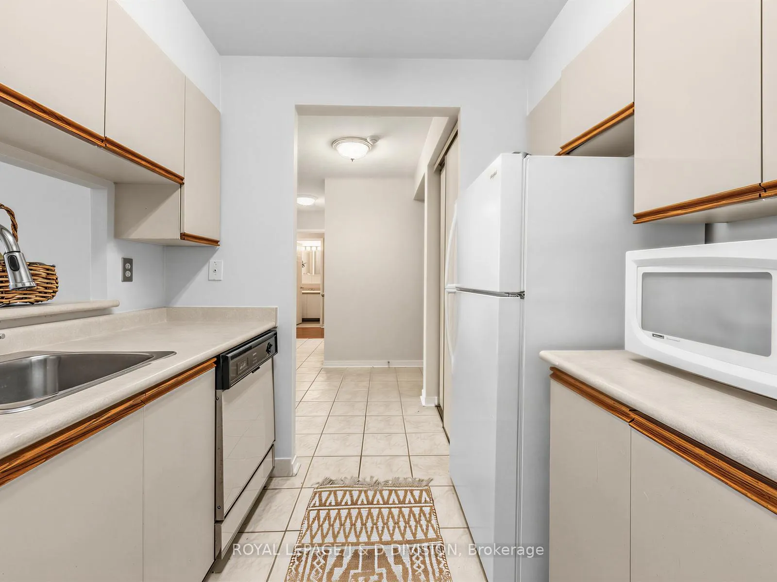 Photo 15 of Unit 211, 1665 Pickering Parkway, Pickering, Village East — HOMEH