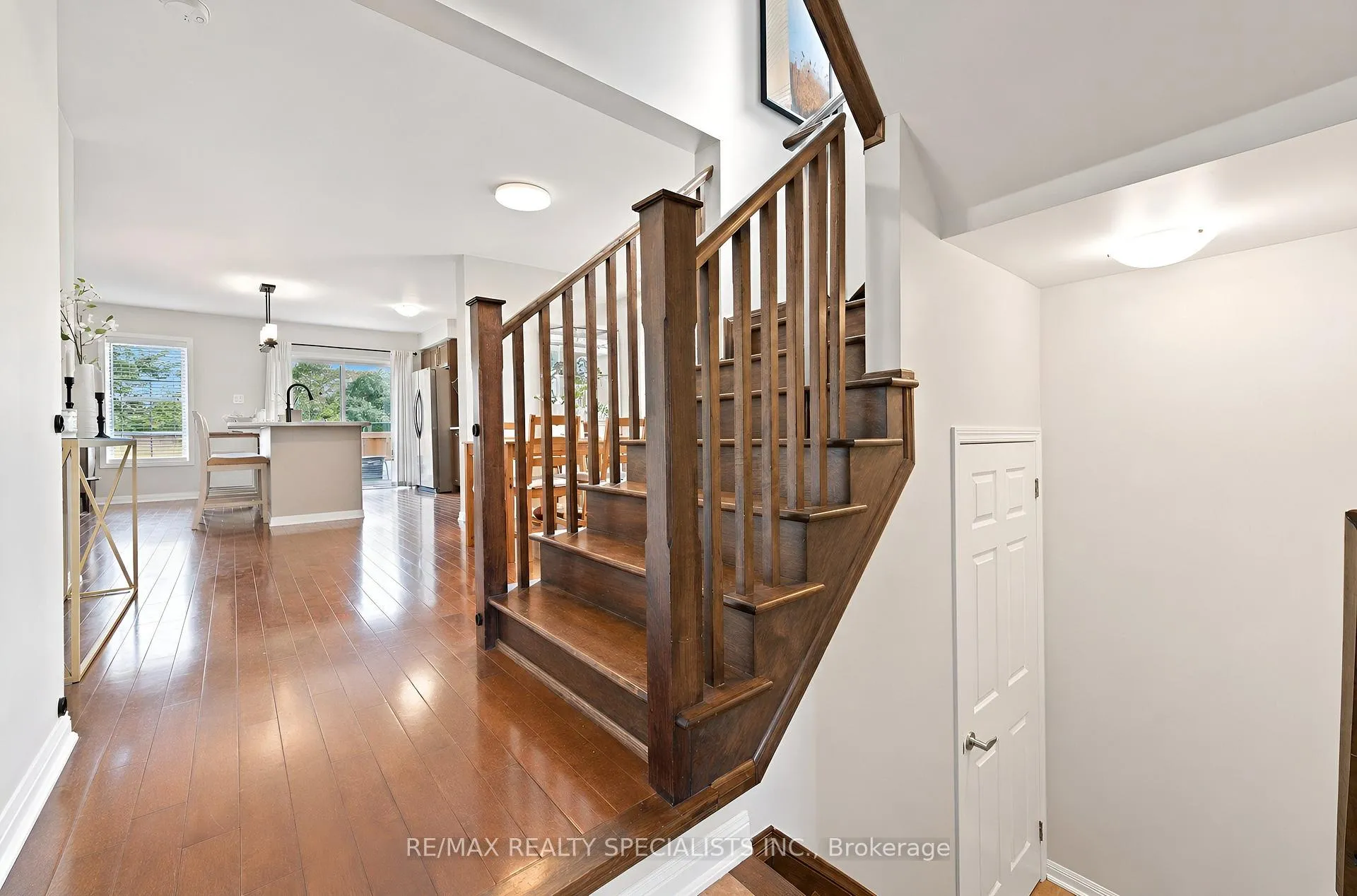 Photo 7 of 669 Gervais Terrace, Milton, Coates — HOMEH
