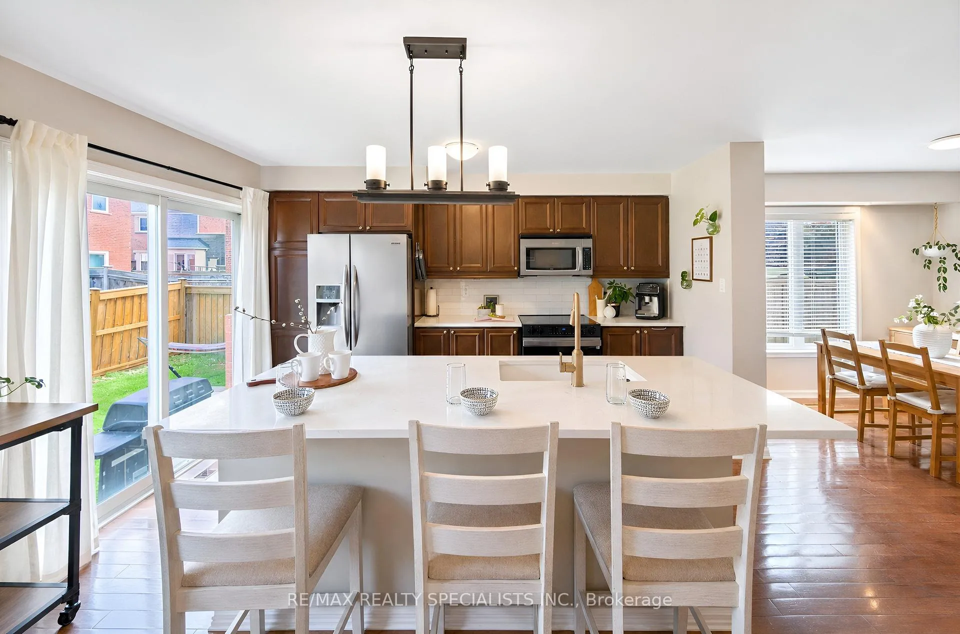 Photo 15 of 669 Gervais Terrace, Milton, Coates — HOMEH