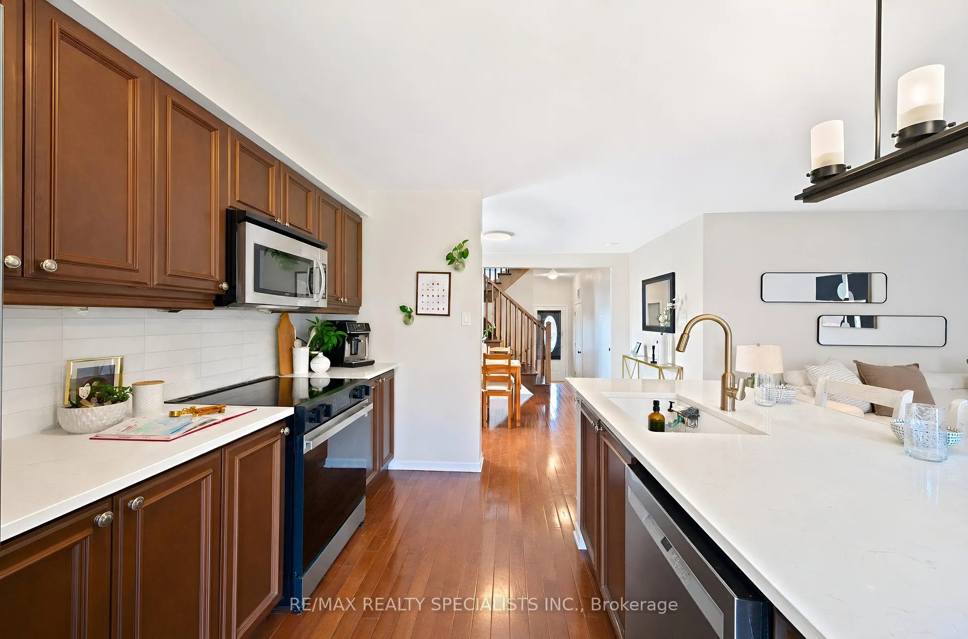 Photo 18 of 669 Gervais Terrace, Milton, Coates — HOMEH
