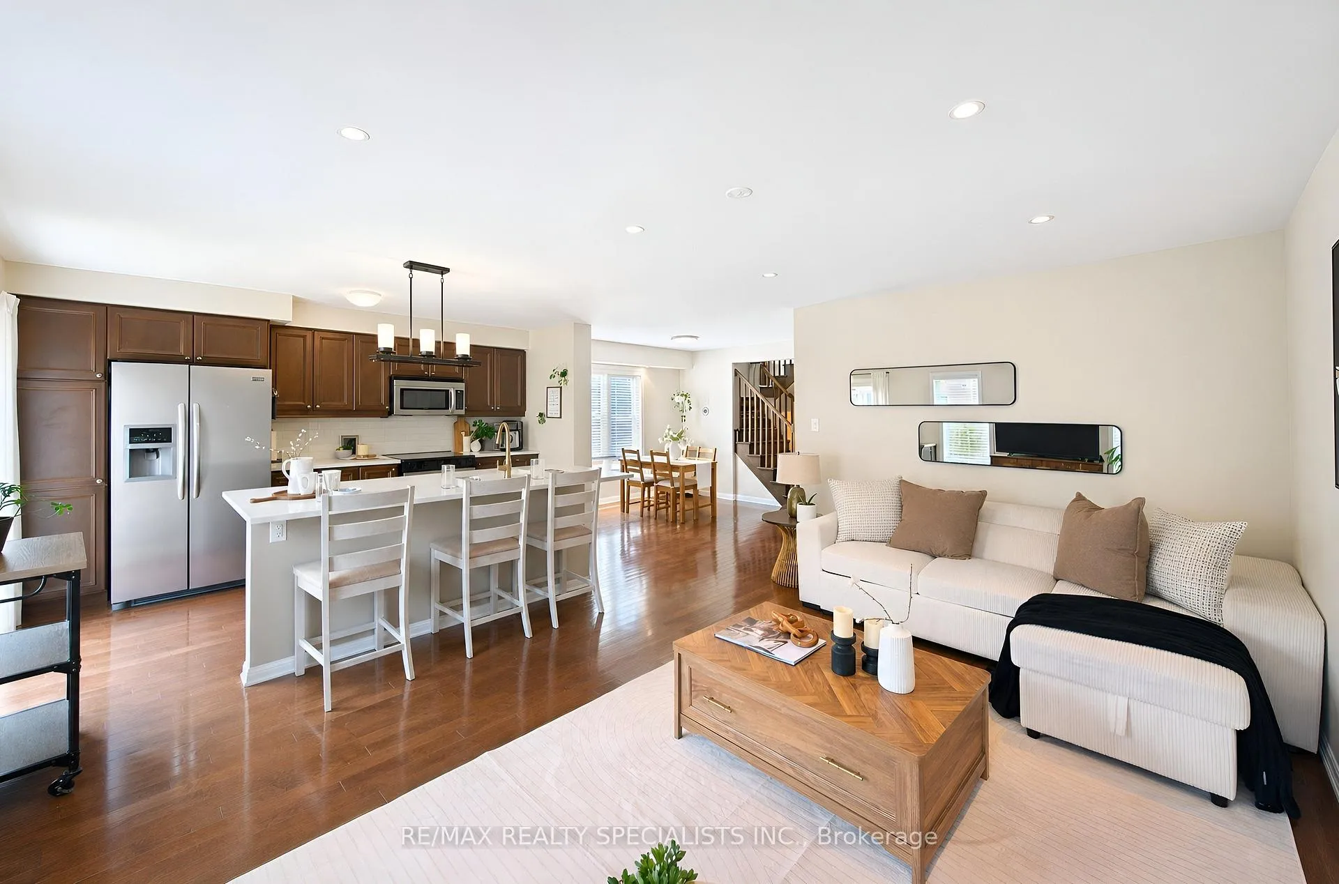 Photo 23 of 669 Gervais Terrace, Milton, Coates — HOMEH