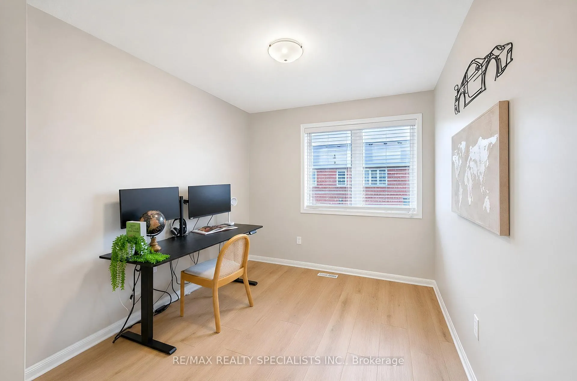 Photo 41 of 669 Gervais Terrace, Milton, Coates — HOMEH