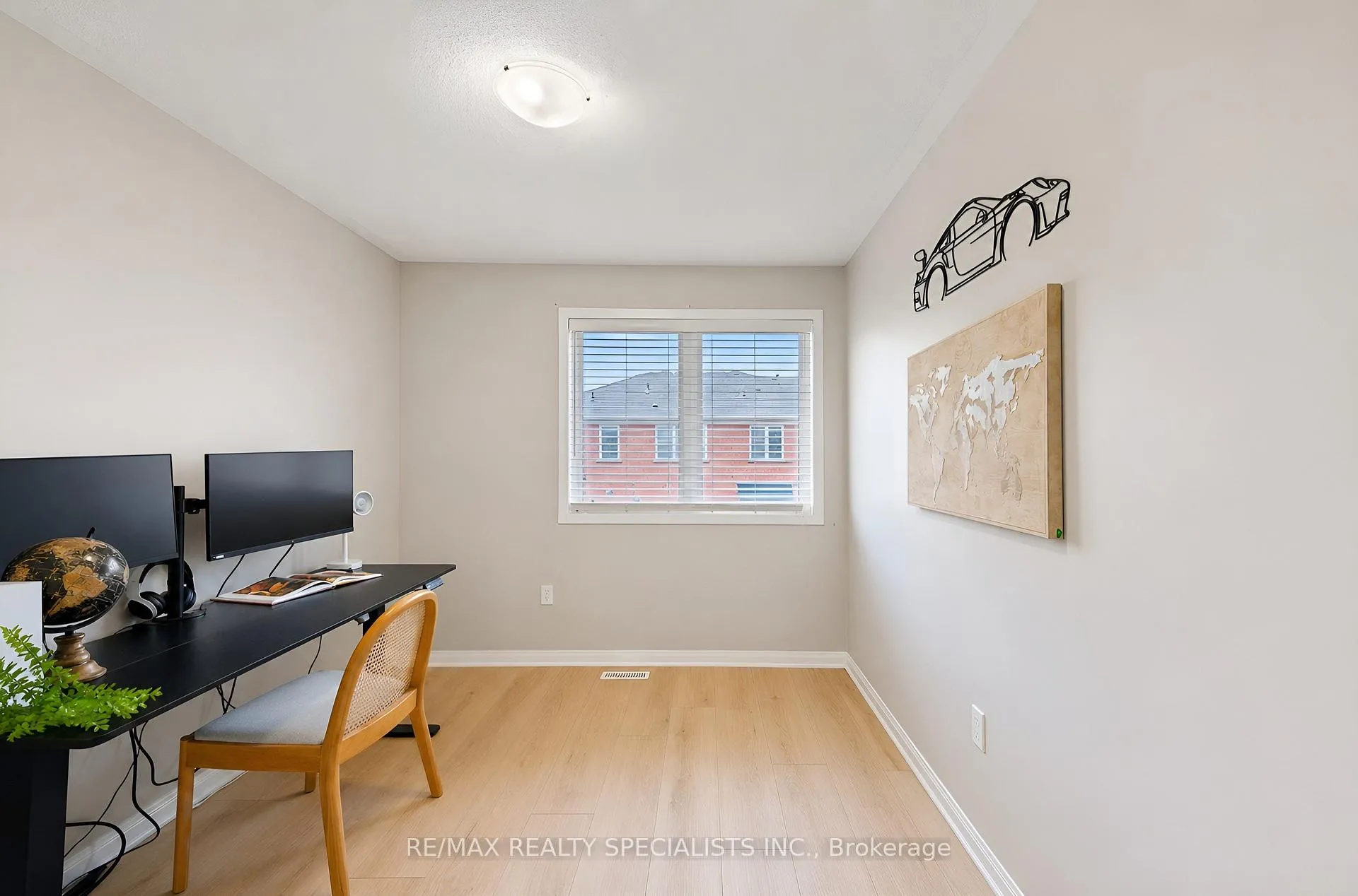 Photo 42 of 669 Gervais Terrace, Milton, Coates — HOMEH
