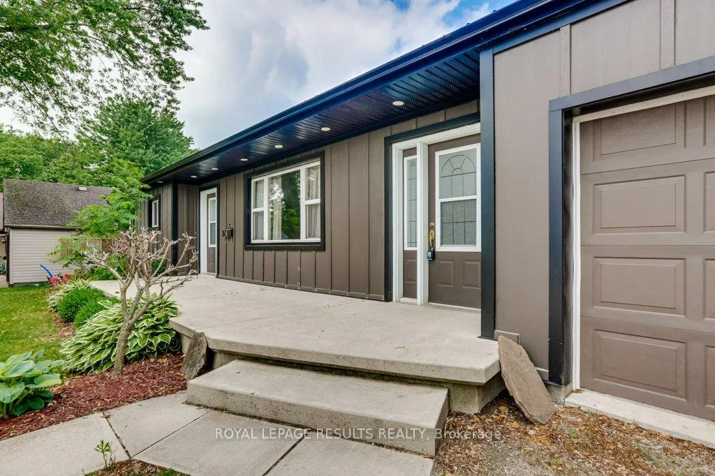 Photo 4 of 64 North Street E, Tillsonburg — HOMEH