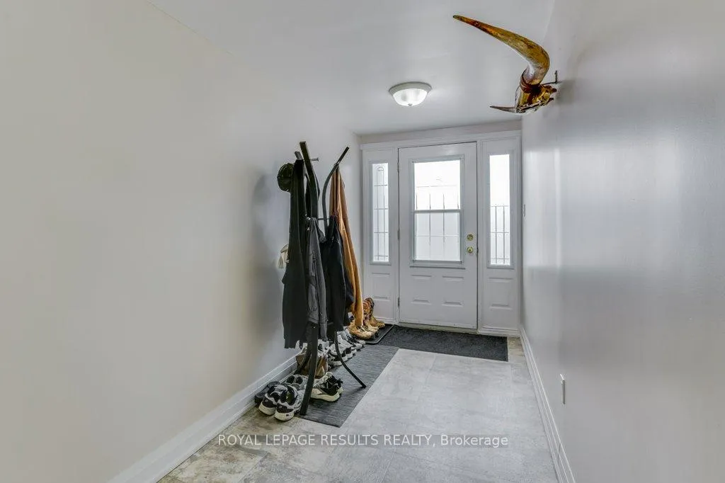 Photo 5 of 64 North Street E, Tillsonburg — HOMEH