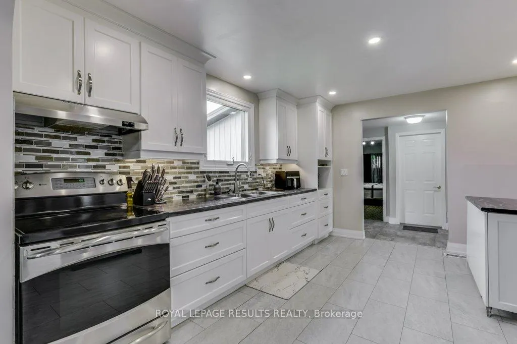 Photo 9 of 64 North Street E, Tillsonburg — HOMEH