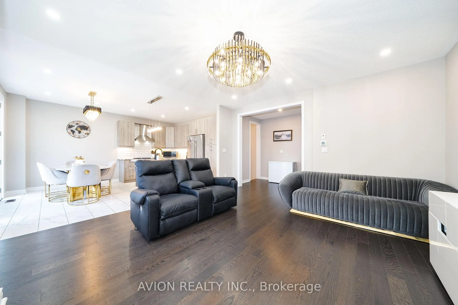 Photo 4 of 1034 Tigerlily Trail, Pickering, Rural Pickering — HOMEH