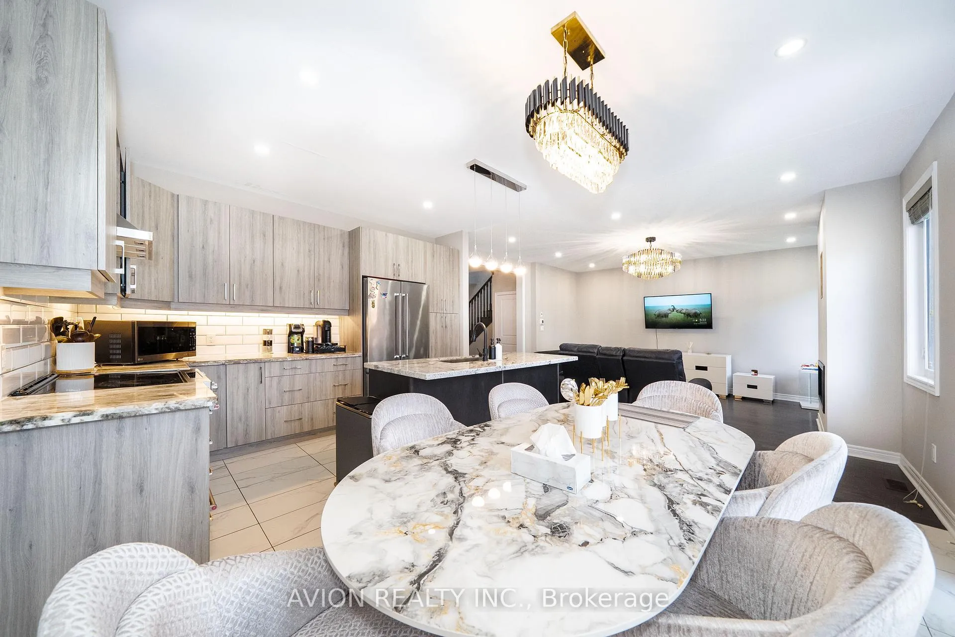 Photo 6 of 1034 Tigerlily Trail, Pickering, Rural Pickering — HOMEH