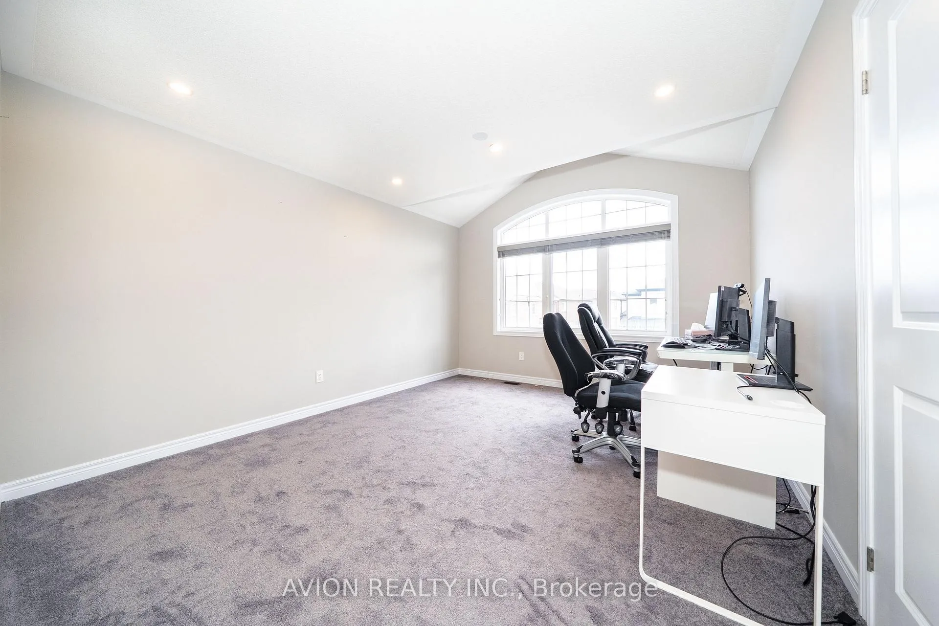 Photo 21 of 1034 Tigerlily Trail, Pickering, Rural Pickering — HOMEH