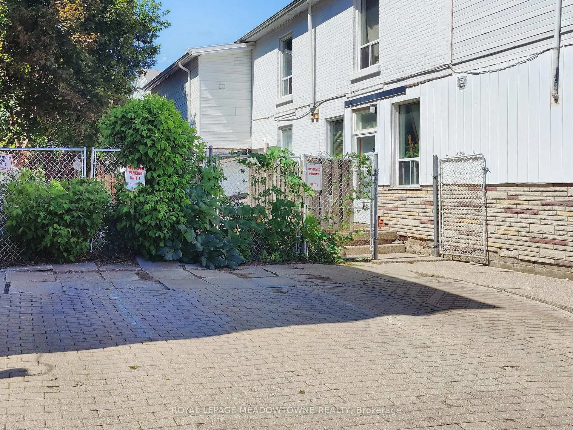 Photo 4 of Unit 6, 12 Wesleyan Street, Halton Hills, Georgetown — HOMEH
