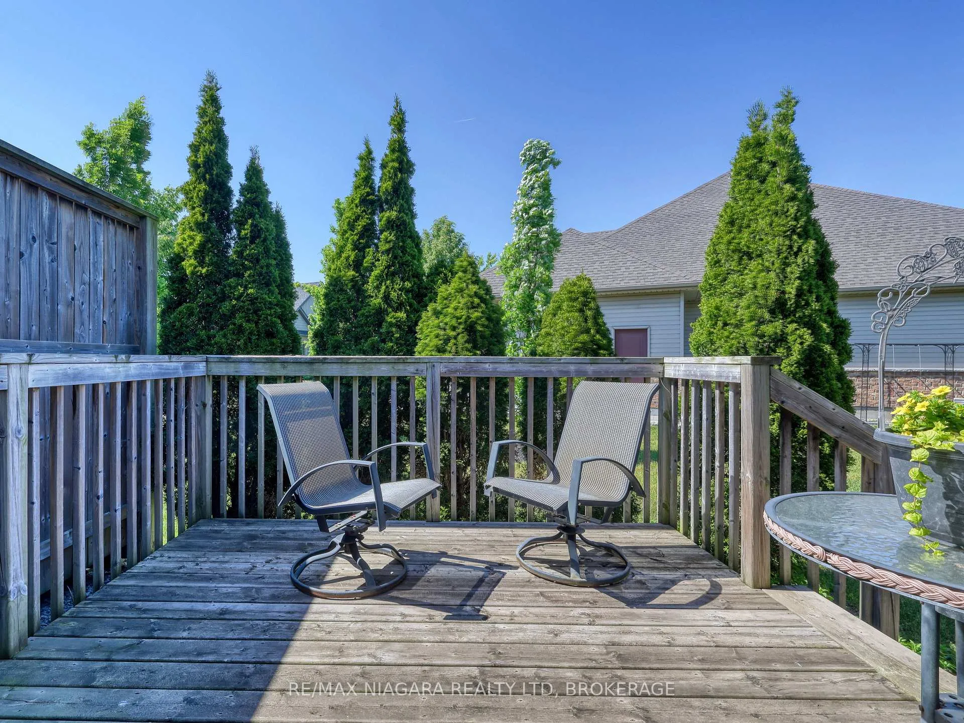 Photo 6 of Unit 18, 9528 Hendershot Boulevard, Niagara Falls, Forestview — HOMEH