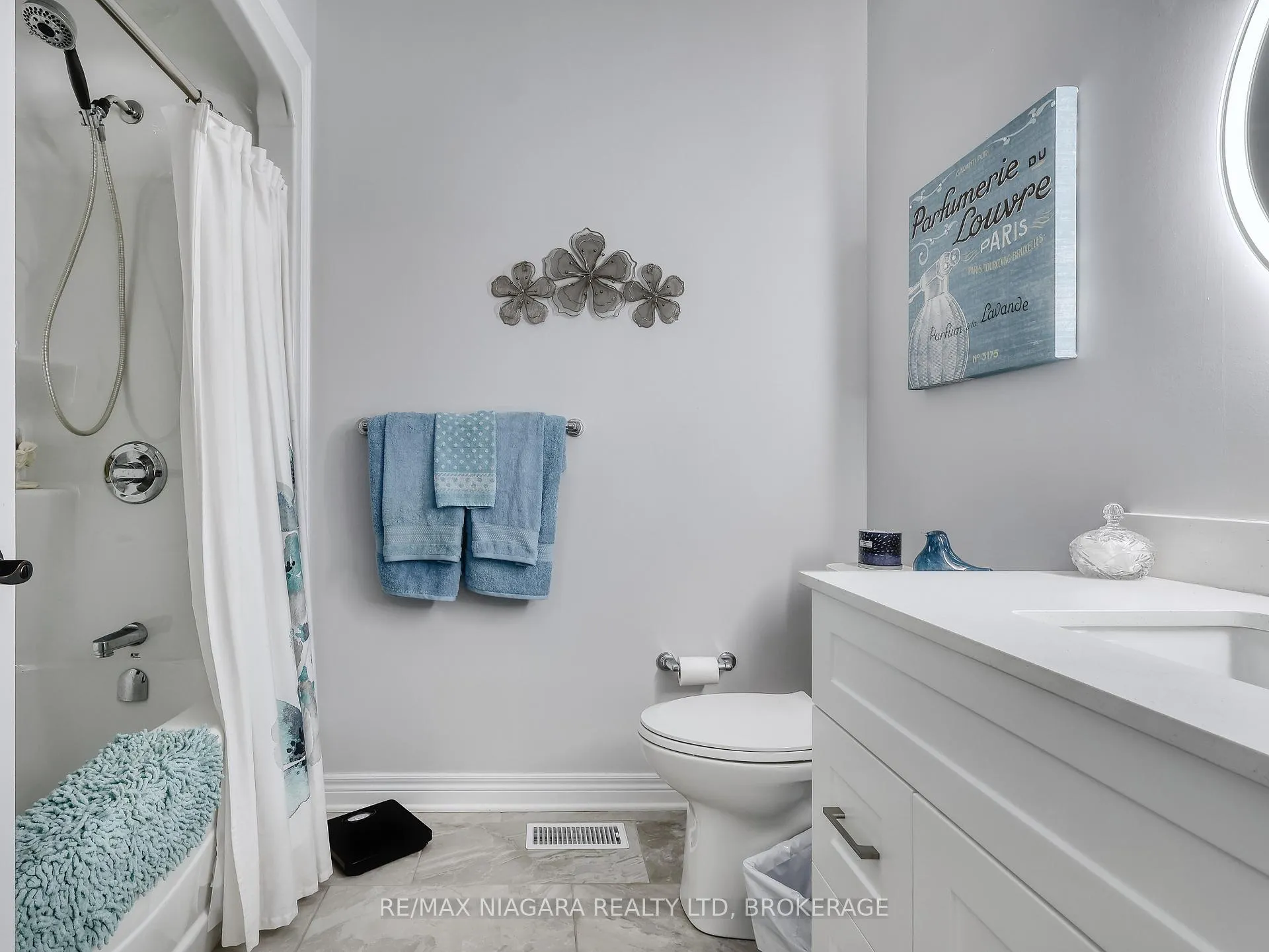 Photo 13 of Unit 18, 9528 Hendershot Boulevard, Niagara Falls, Forestview — HOMEH