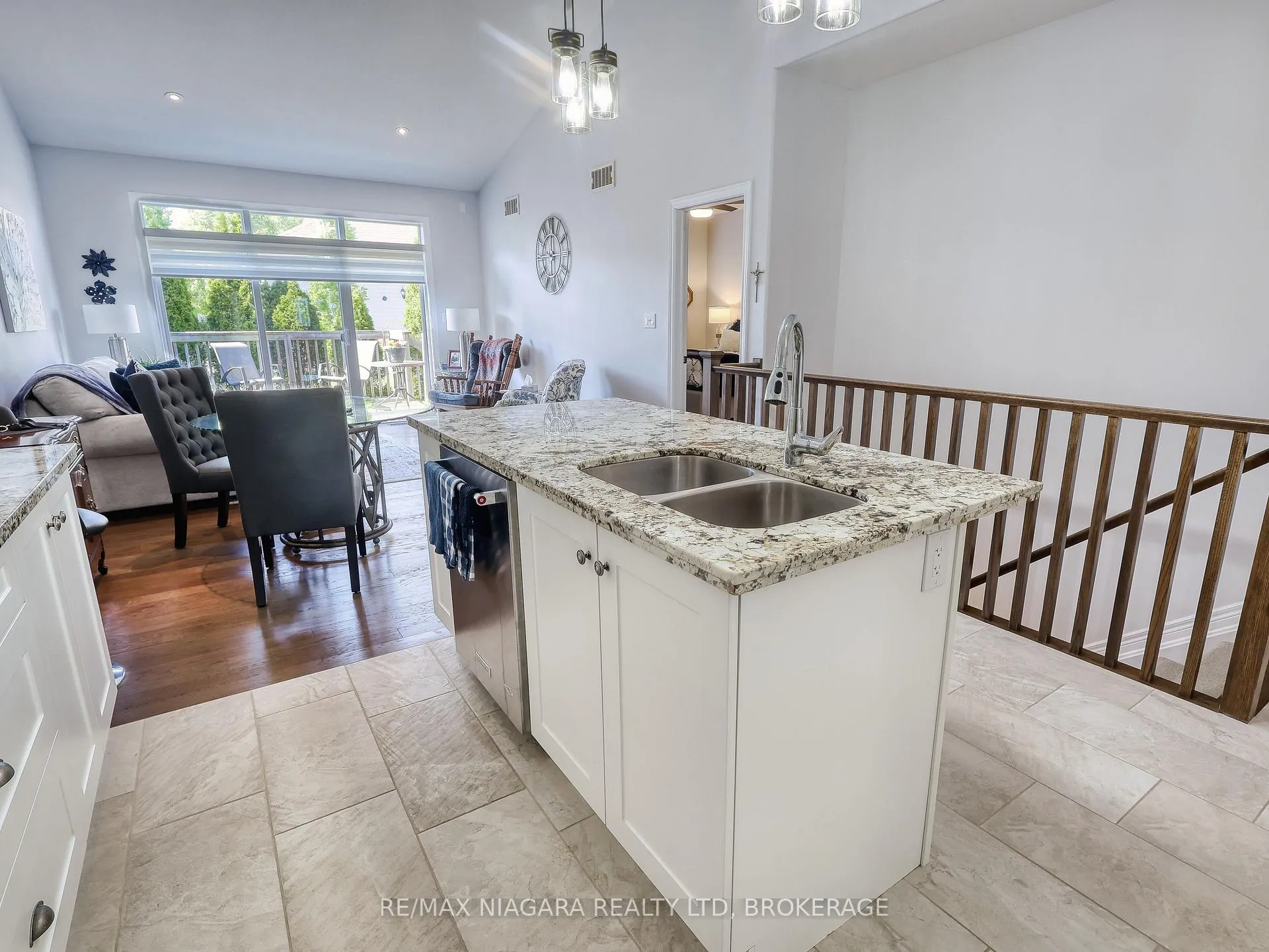 Photo 17 of Unit 18, 9528 Hendershot Boulevard, Niagara Falls, Forestview — HOMEH
