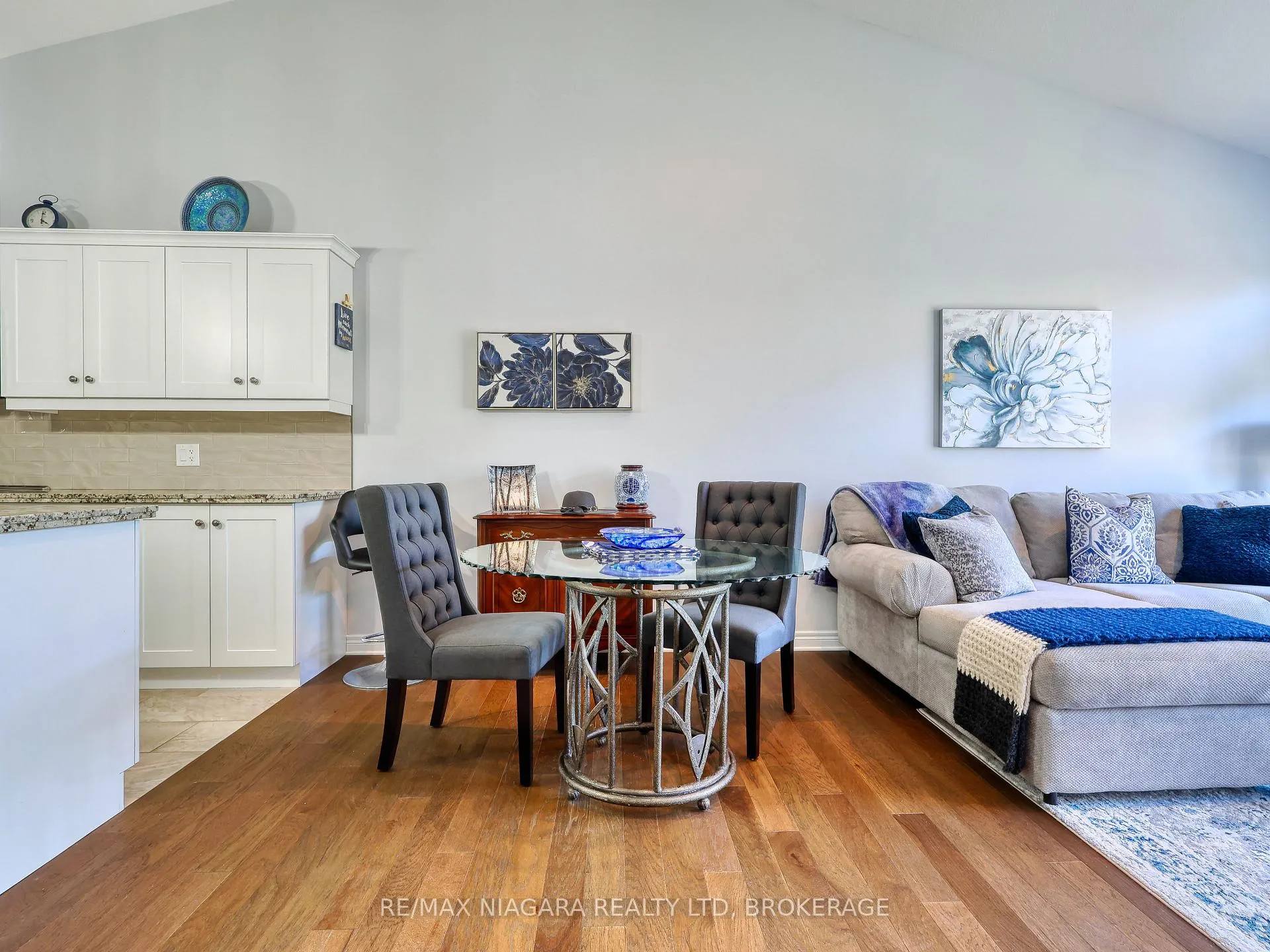 Photo 18 of Unit 18, 9528 Hendershot Boulevard, Niagara Falls, Forestview — HOMEH