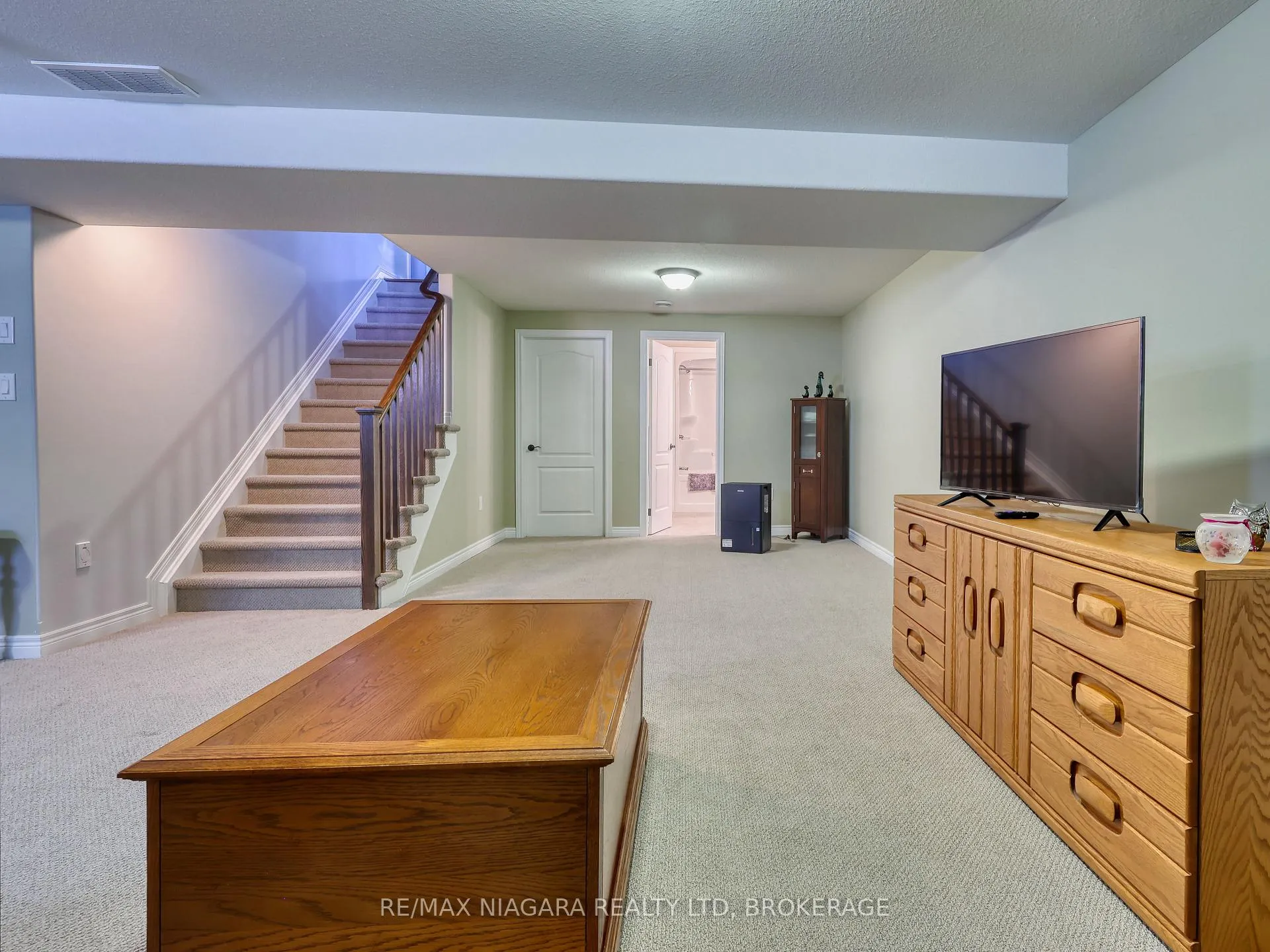 Photo 31 of Unit 18, 9528 Hendershot Boulevard, Niagara Falls, Forestview — HOMEH