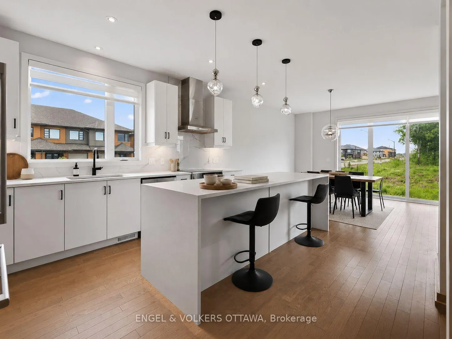 Photo 9 of 101 Orchestra Way, Ottawa, Riverside South/Gloucester Glen — HOMEH