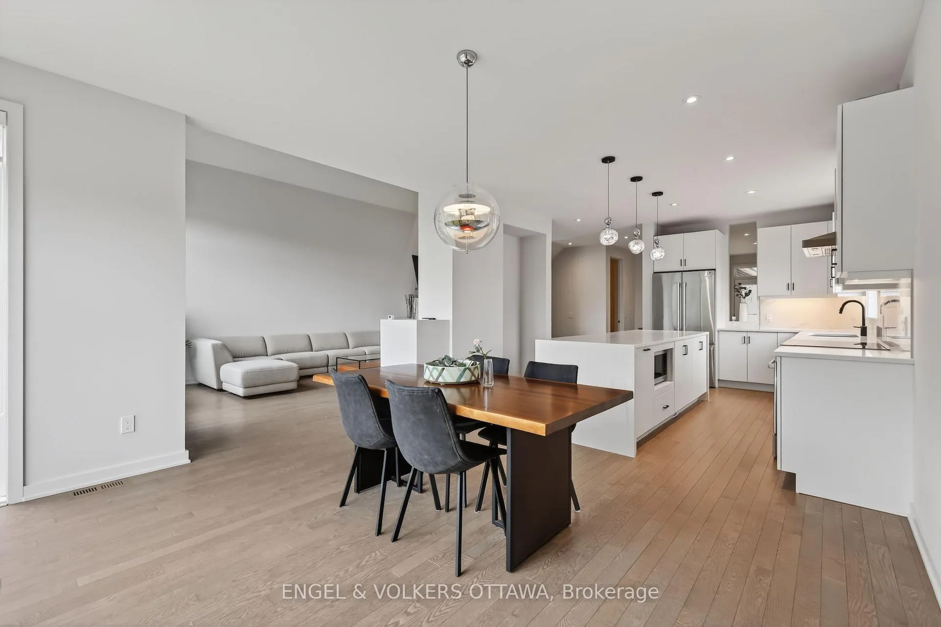 Photo 19 of 101 Orchestra Way, Ottawa, Riverside South/Gloucester Glen — HOMEH