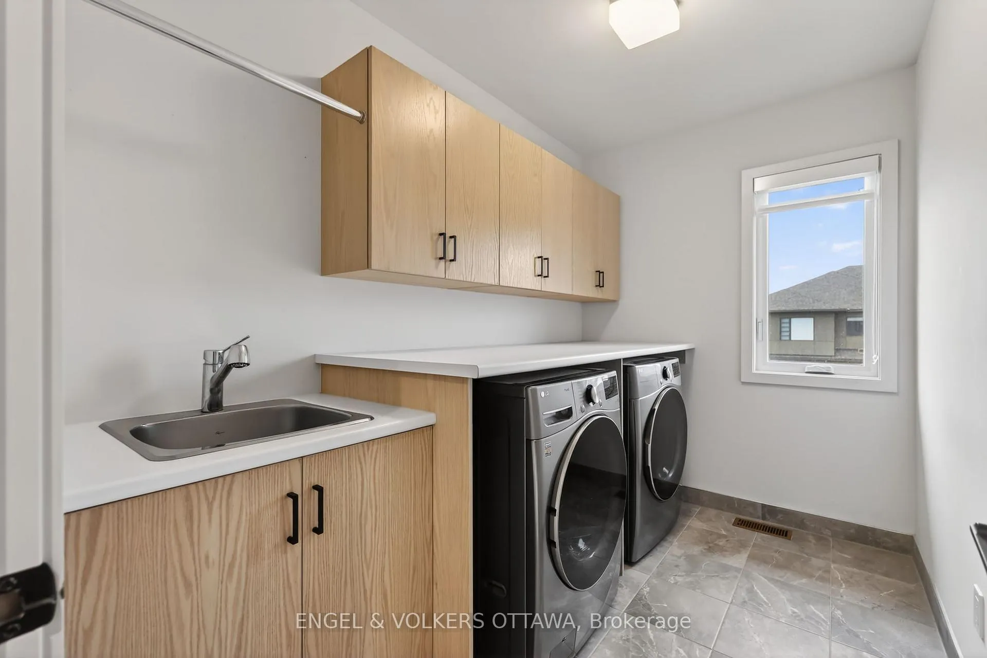 Photo 31 of 101 Orchestra Way, Ottawa, Riverside South/Gloucester Glen — HOMEH