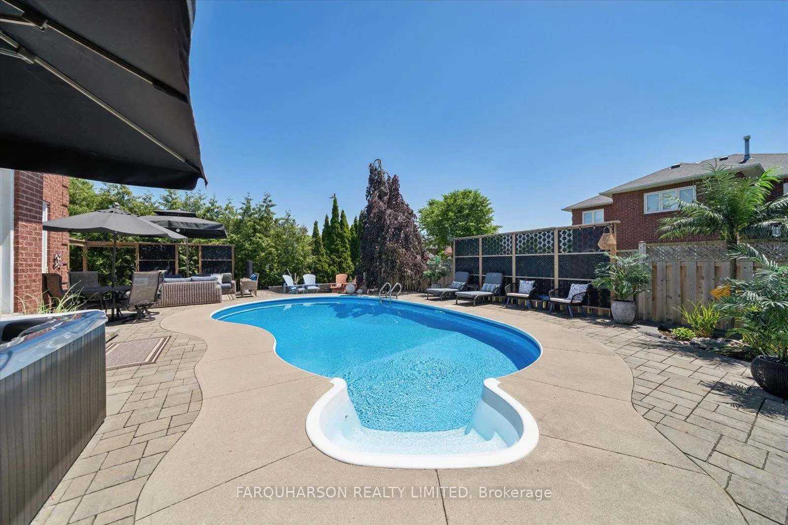 Photo 2 of 1 Clune Place, Whitby, Pringle Creek — HOMEH