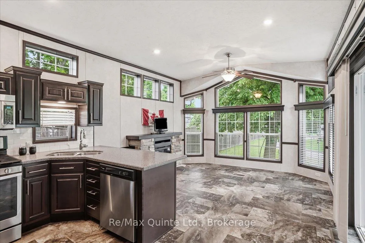 Photo 6 of Unit 3, 97 Carter Road, Quinte West, Murray Ward — HOMEH