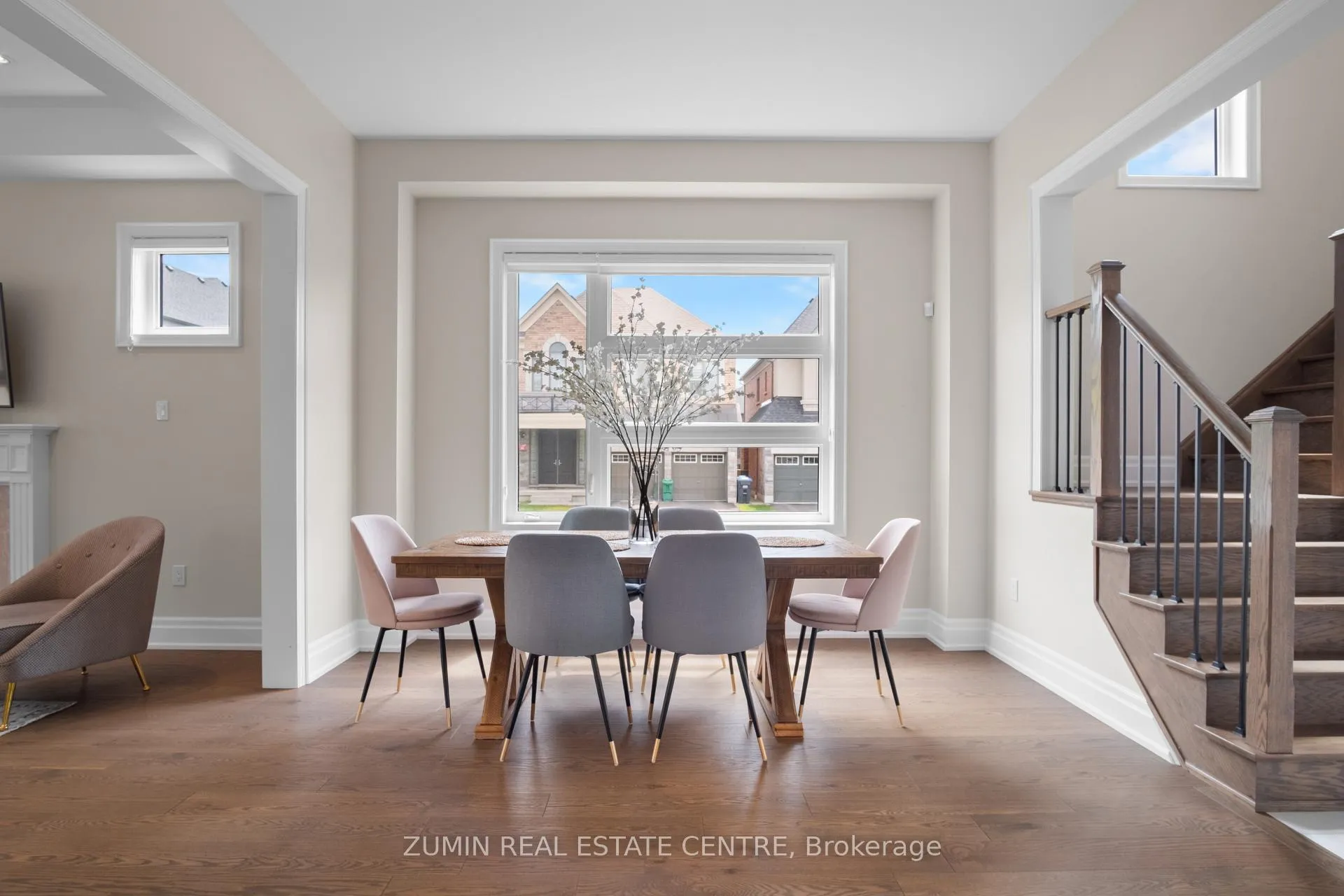 Photo 8 of 39 Lyle Way, Brampton, Credit Valley — HOMEH