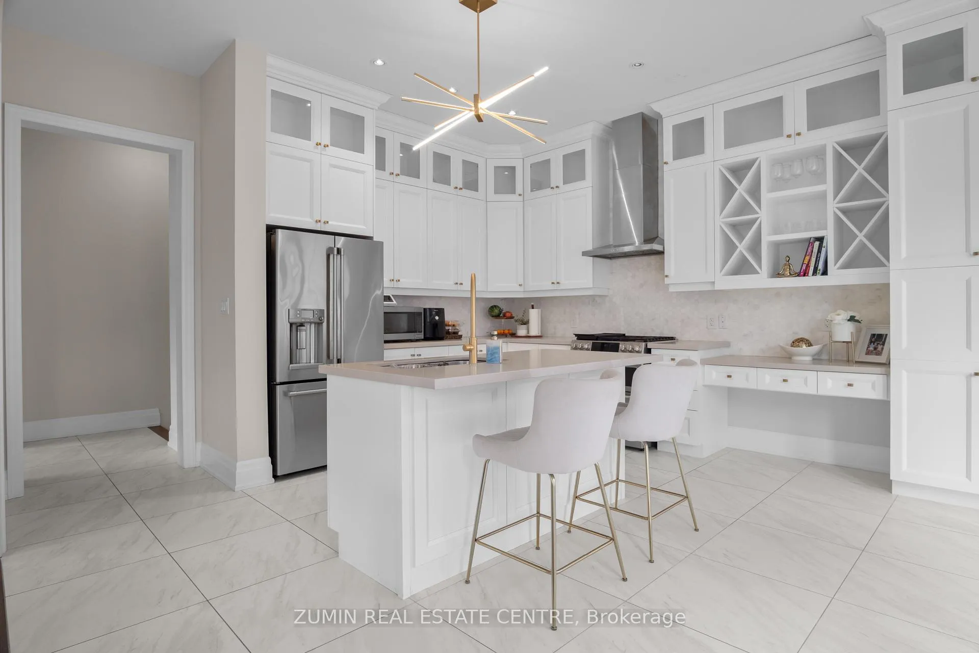 Photo 12 of 39 Lyle Way, Brampton, Credit Valley — HOMEH