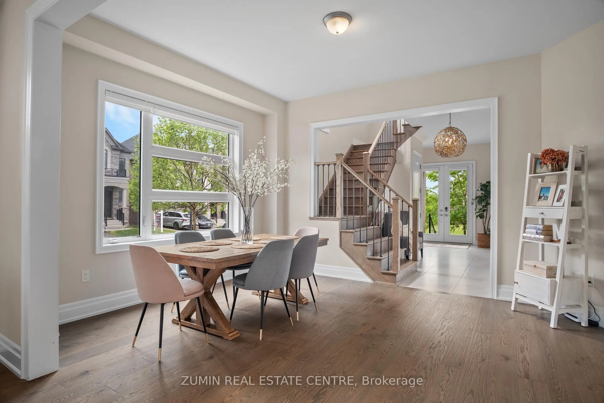 Photo 17 of 39 Lyle Way, Brampton, Credit Valley — HOMEH