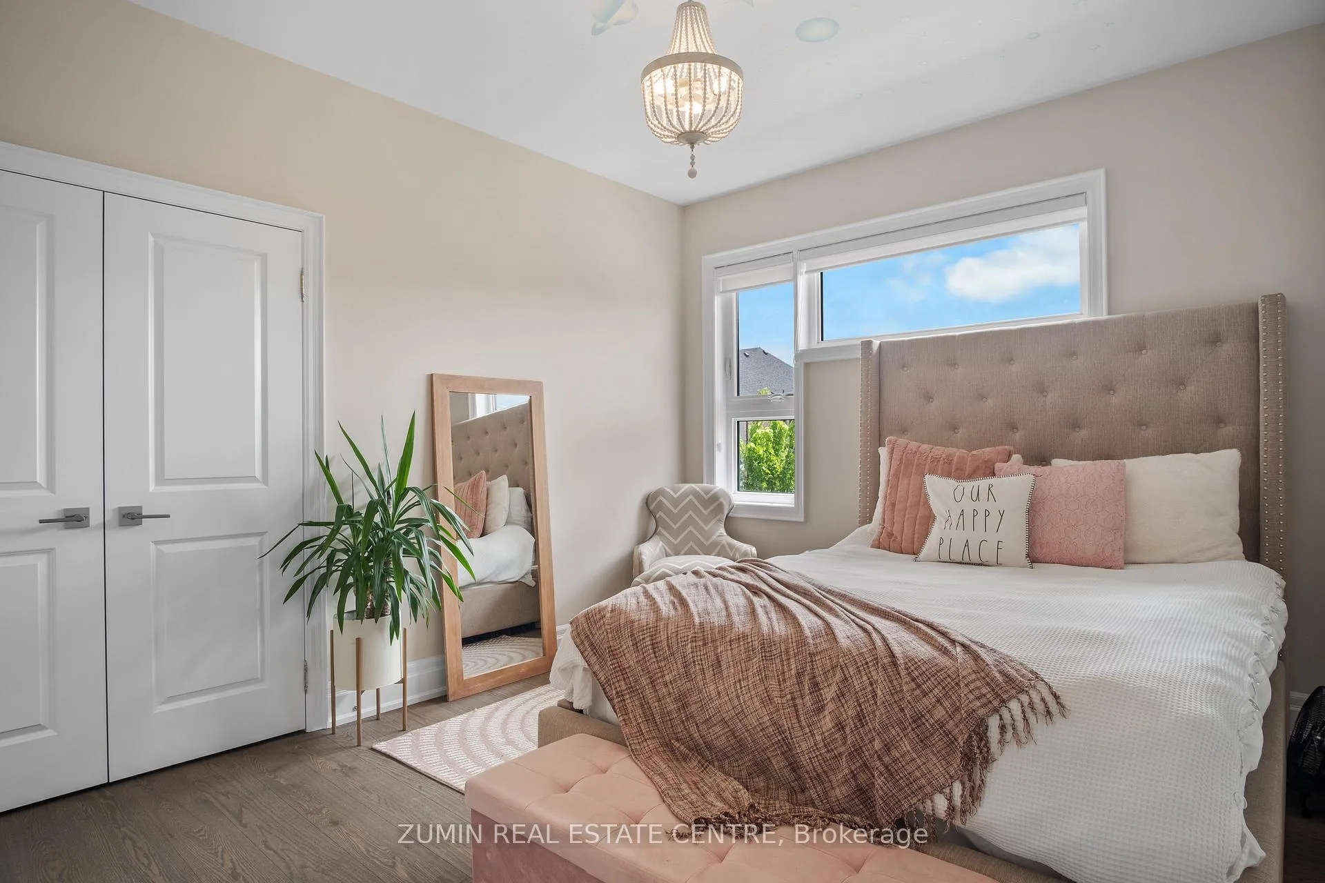 Photo 20 of 39 Lyle Way, Brampton, Credit Valley — HOMEH
