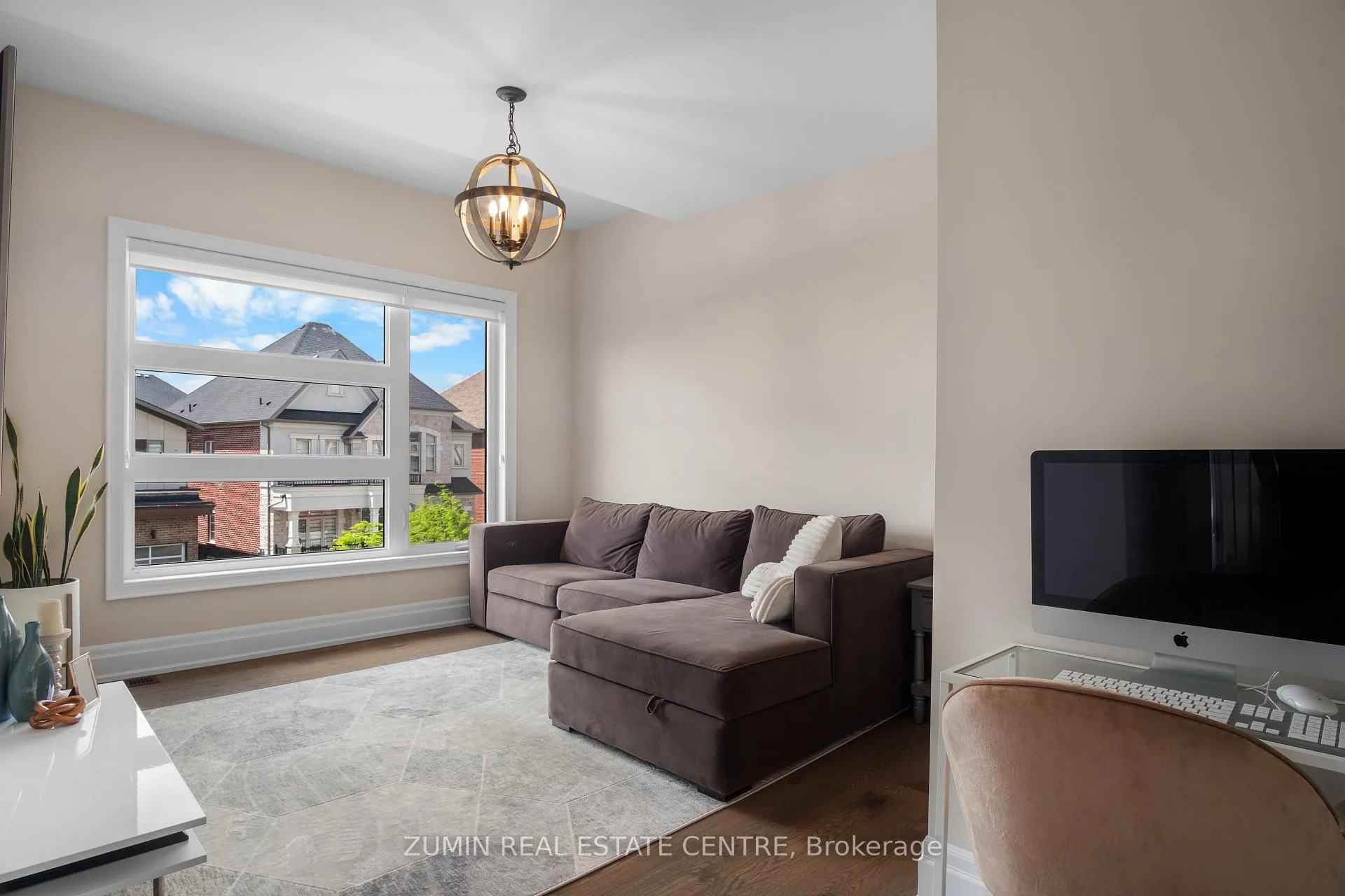 Photo 23 of 39 Lyle Way, Brampton, Credit Valley — HOMEH