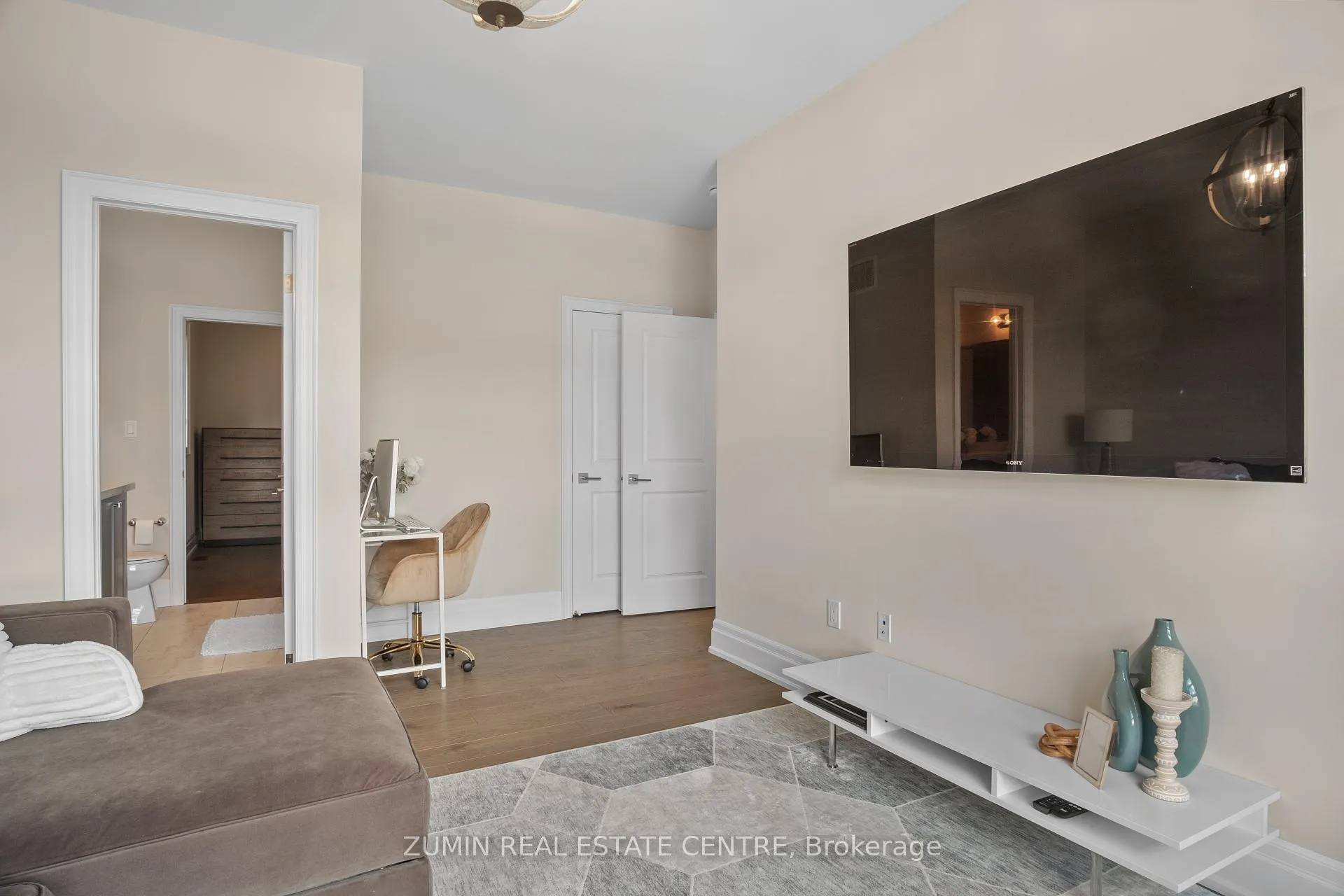 Photo 24 of 39 Lyle Way, Brampton, Credit Valley — HOMEH