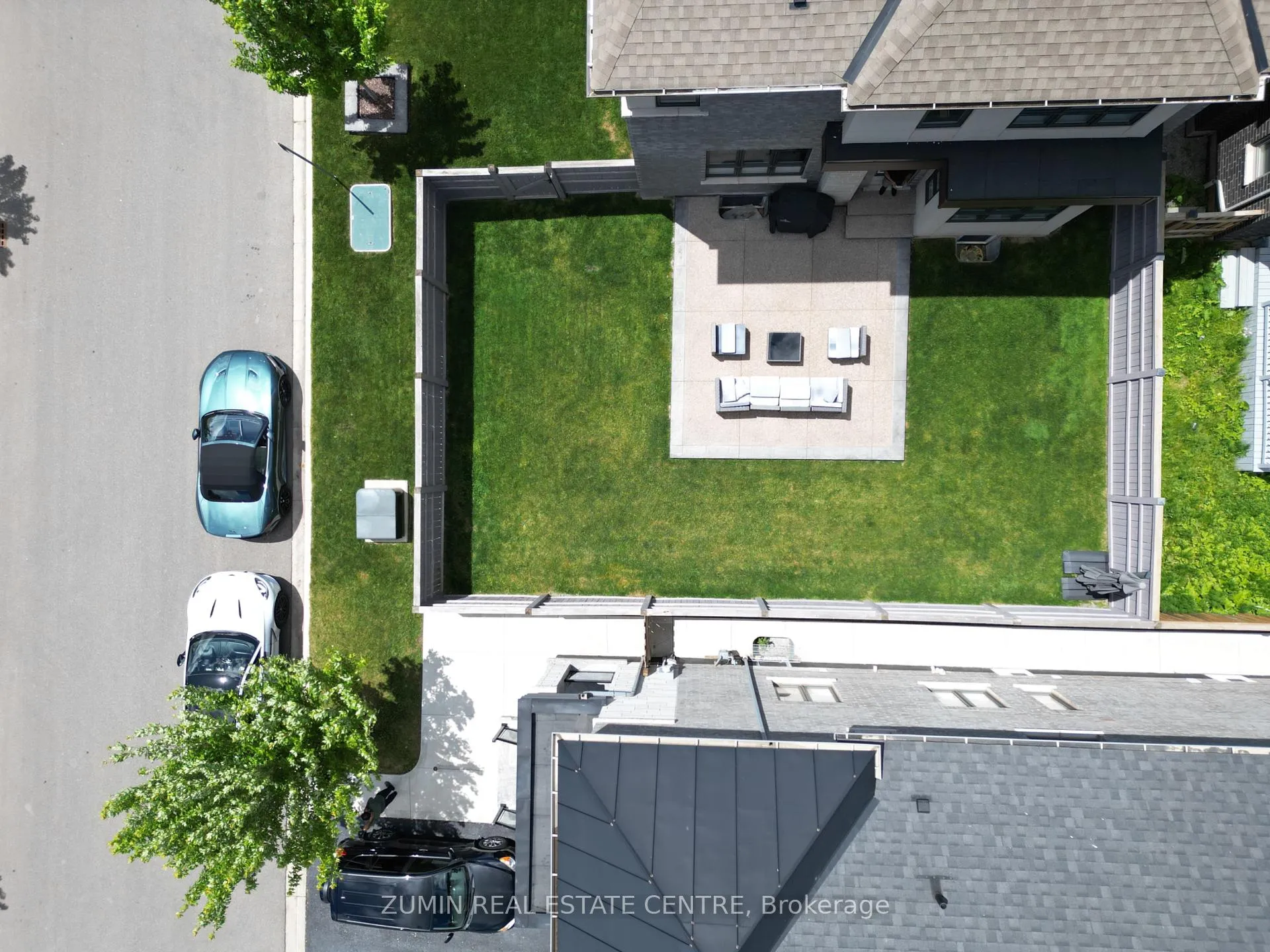 Photo 41 of 39 Lyle Way, Brampton, Credit Valley — HOMEH