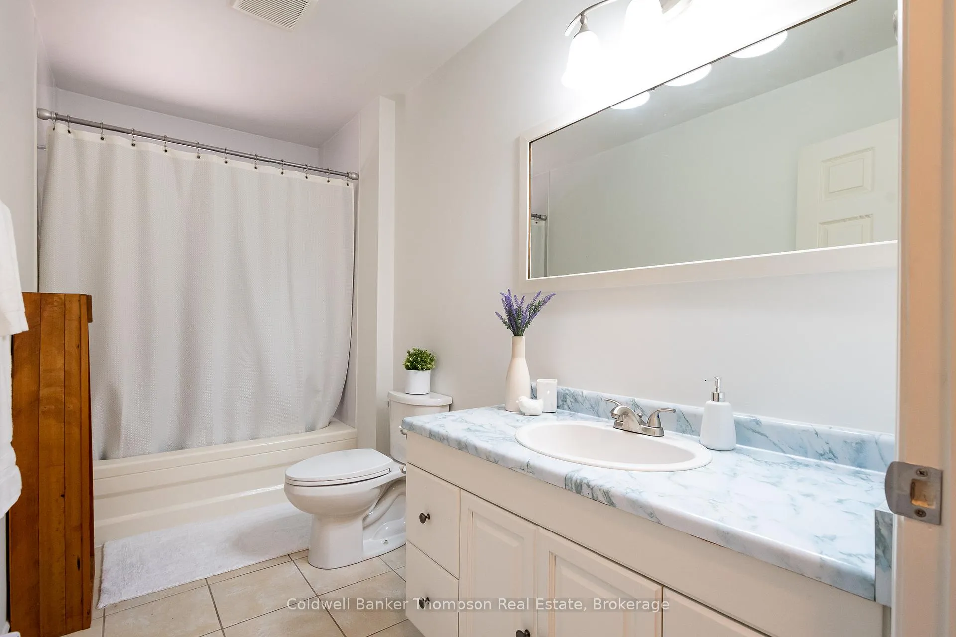 Photo 22 of 612 Clam Lake Road, Kearney — HOMEH