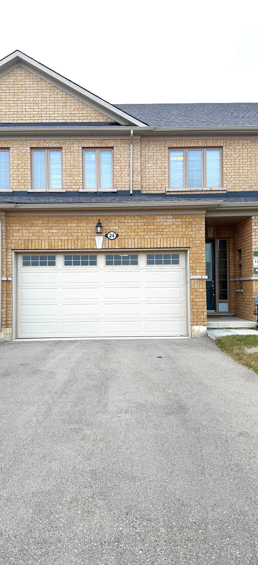 Front of 24 Beretta Street