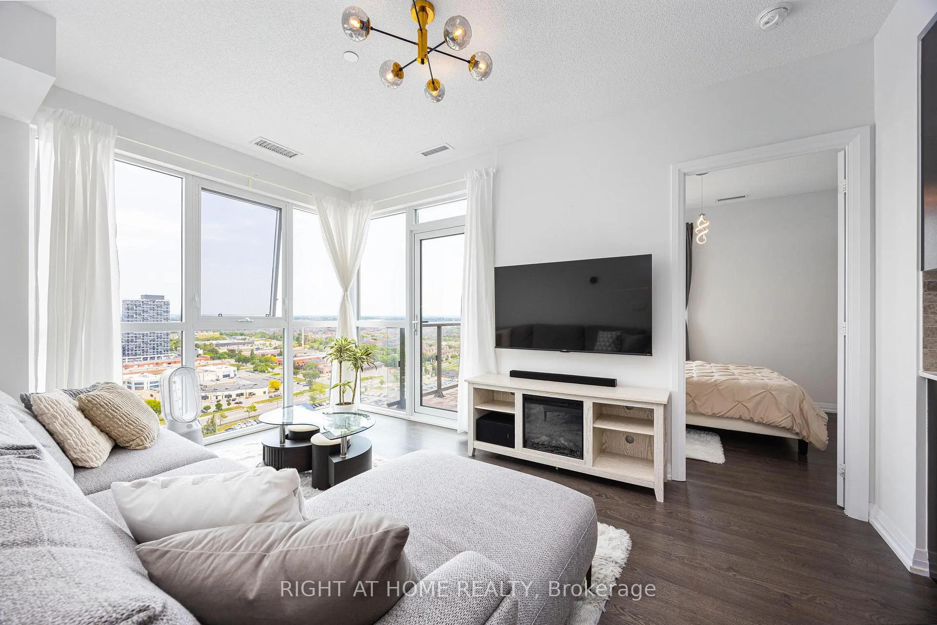 Photo 11 of Unit PH 5, 9560 Markham Road, Markham, Wismer — HOMEH
