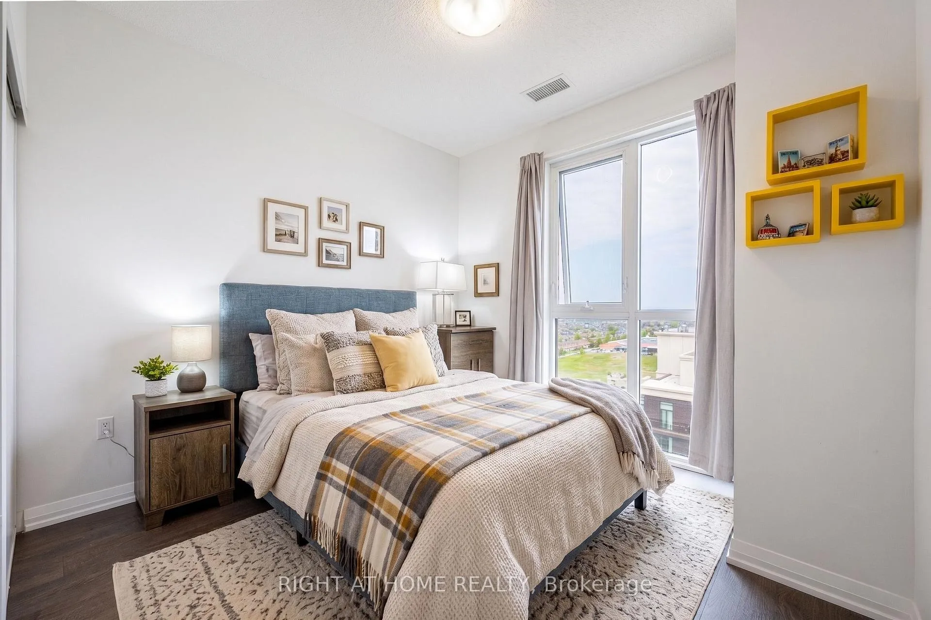 Photo 15 of Unit PH 5, 9560 Markham Road, Markham, Wismer — HOMEH