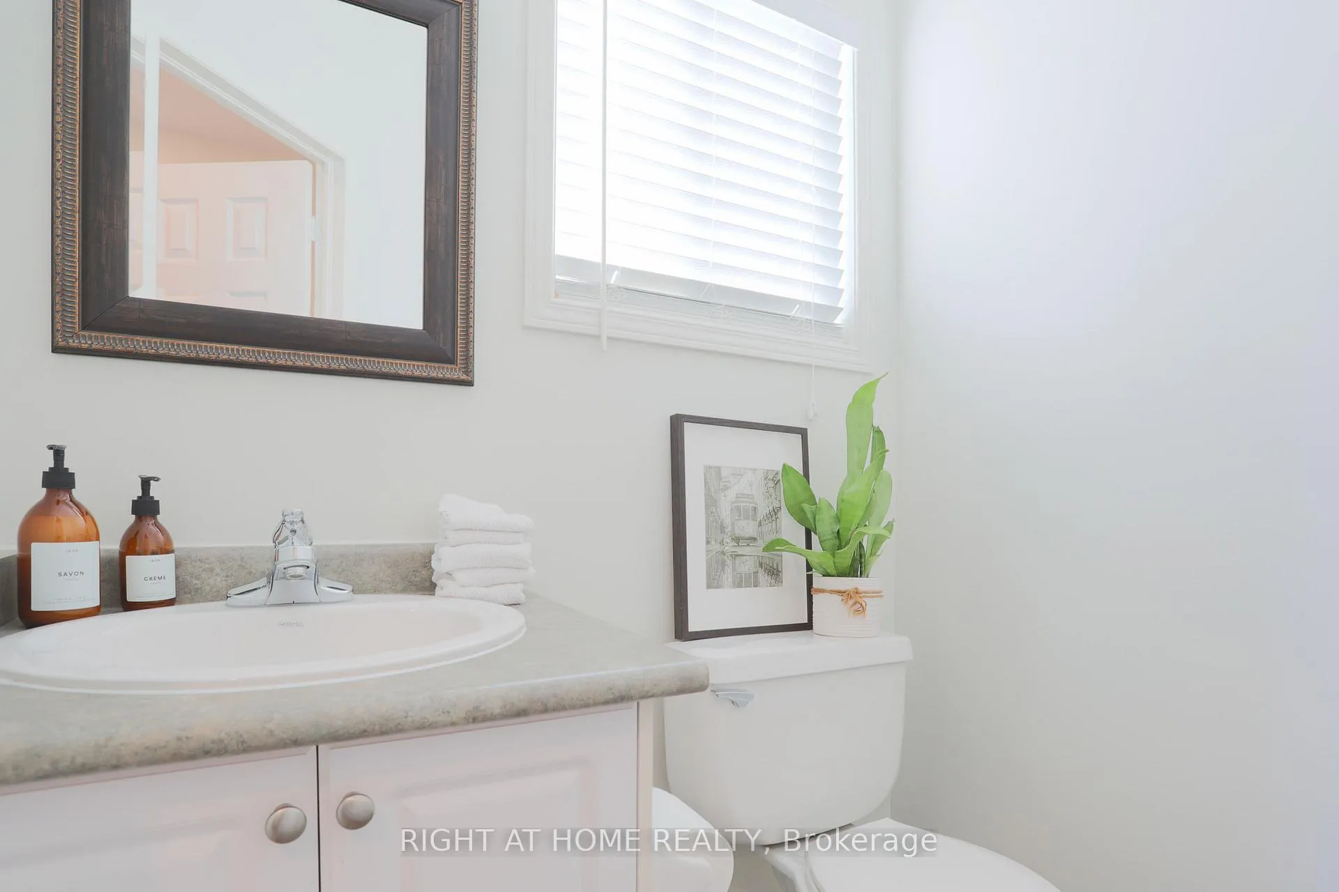 Photo 15 of 263 Golden Orchard Road, Vaughan, Patterson — HOMEH