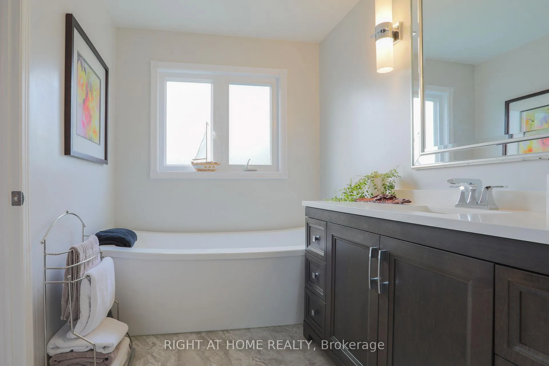 Photo 29 of 263 Golden Orchard Road, Vaughan, Patterson — HOMEH