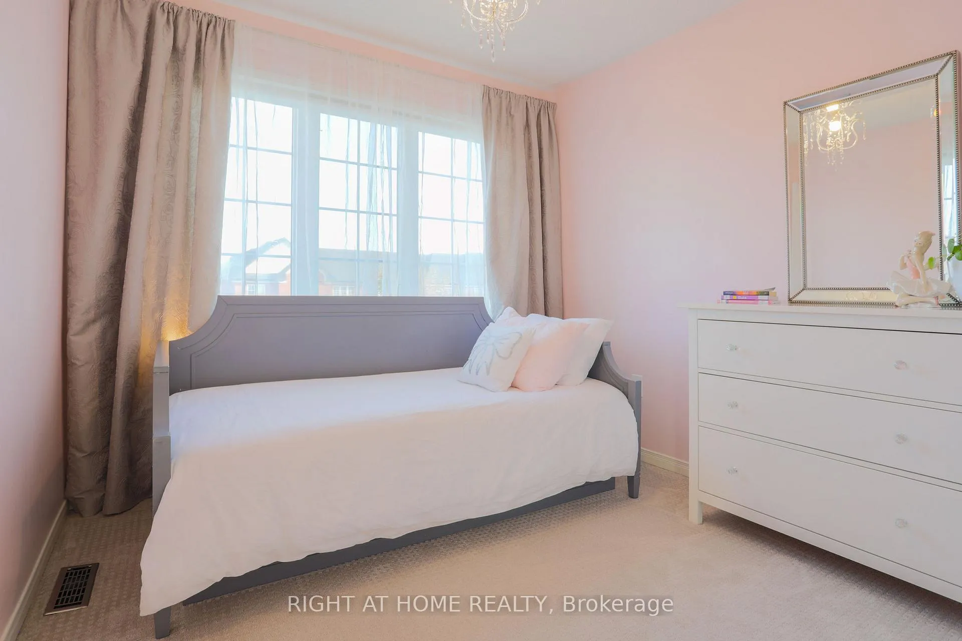 Photo 34 of 263 Golden Orchard Road, Vaughan, Patterson — HOMEH