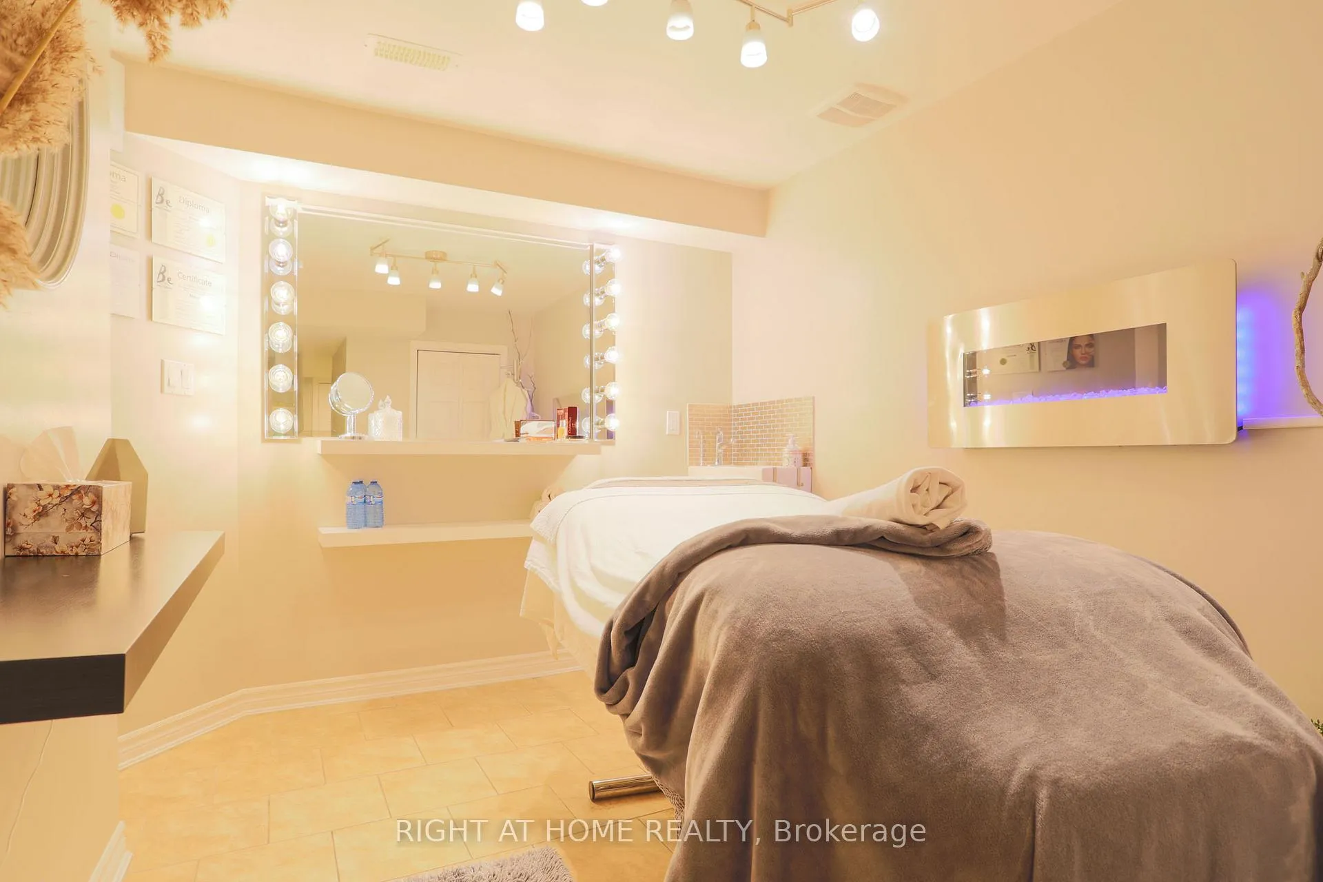 Photo 42 of 263 Golden Orchard Road, Vaughan, Patterson — HOMEH