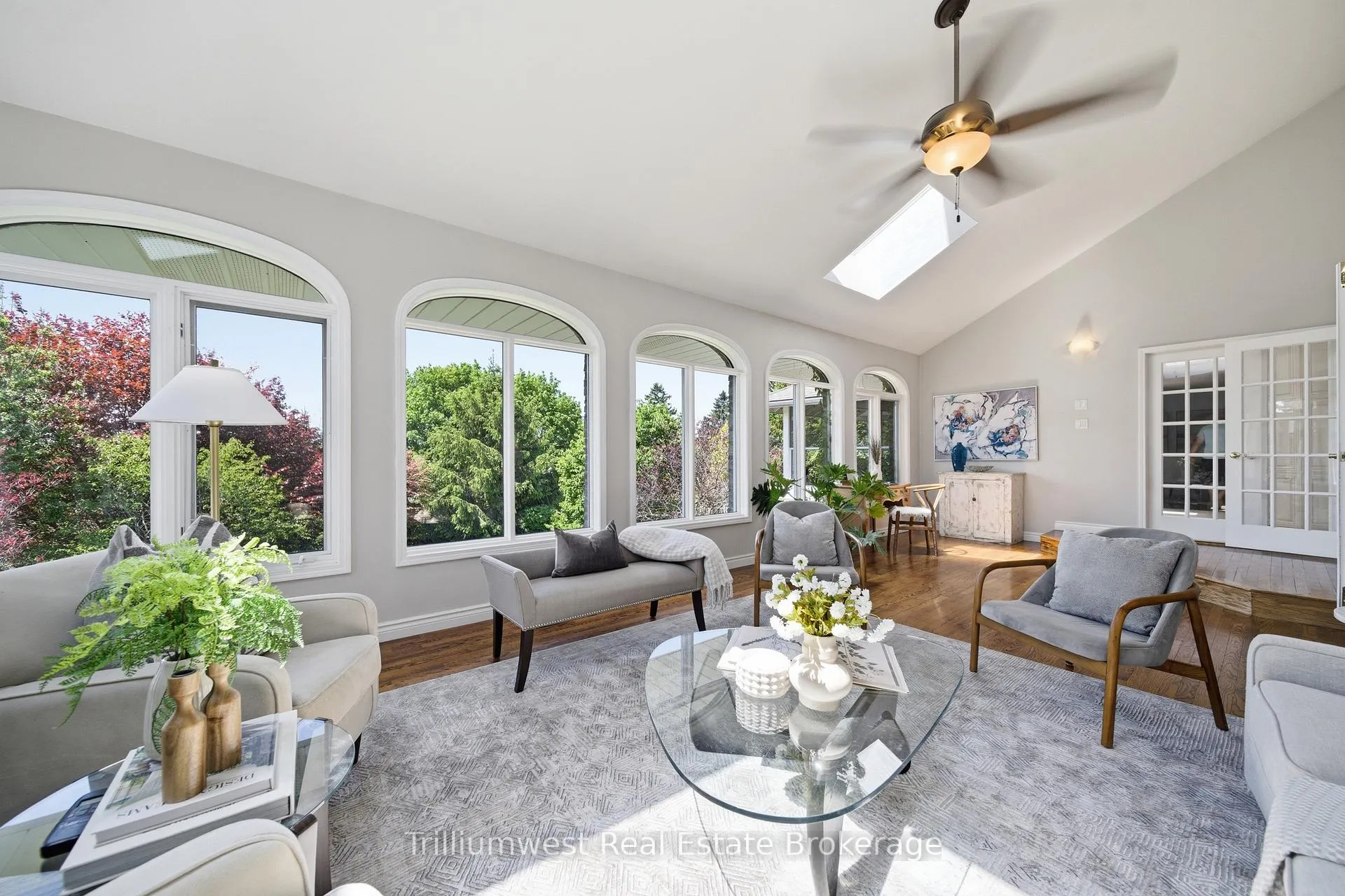 Photo 7 of 37 Blue Forest Crescent, Guelph/Eramosa, Rural Guelph/Eramosa East — HOMEH