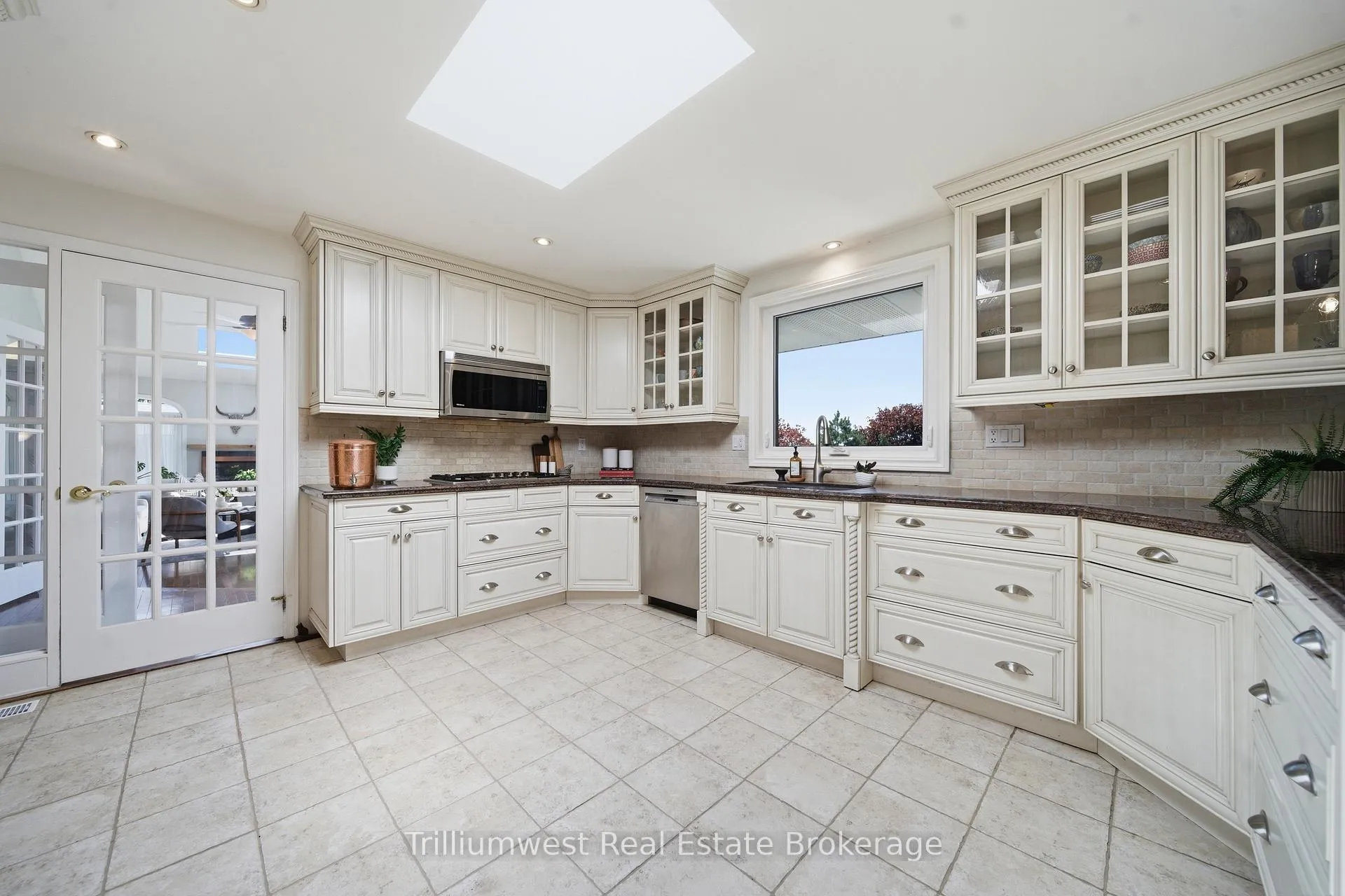 Photo 12 of 37 Blue Forest Crescent, Guelph/Eramosa, Rural Guelph/Eramosa East — HOMEH