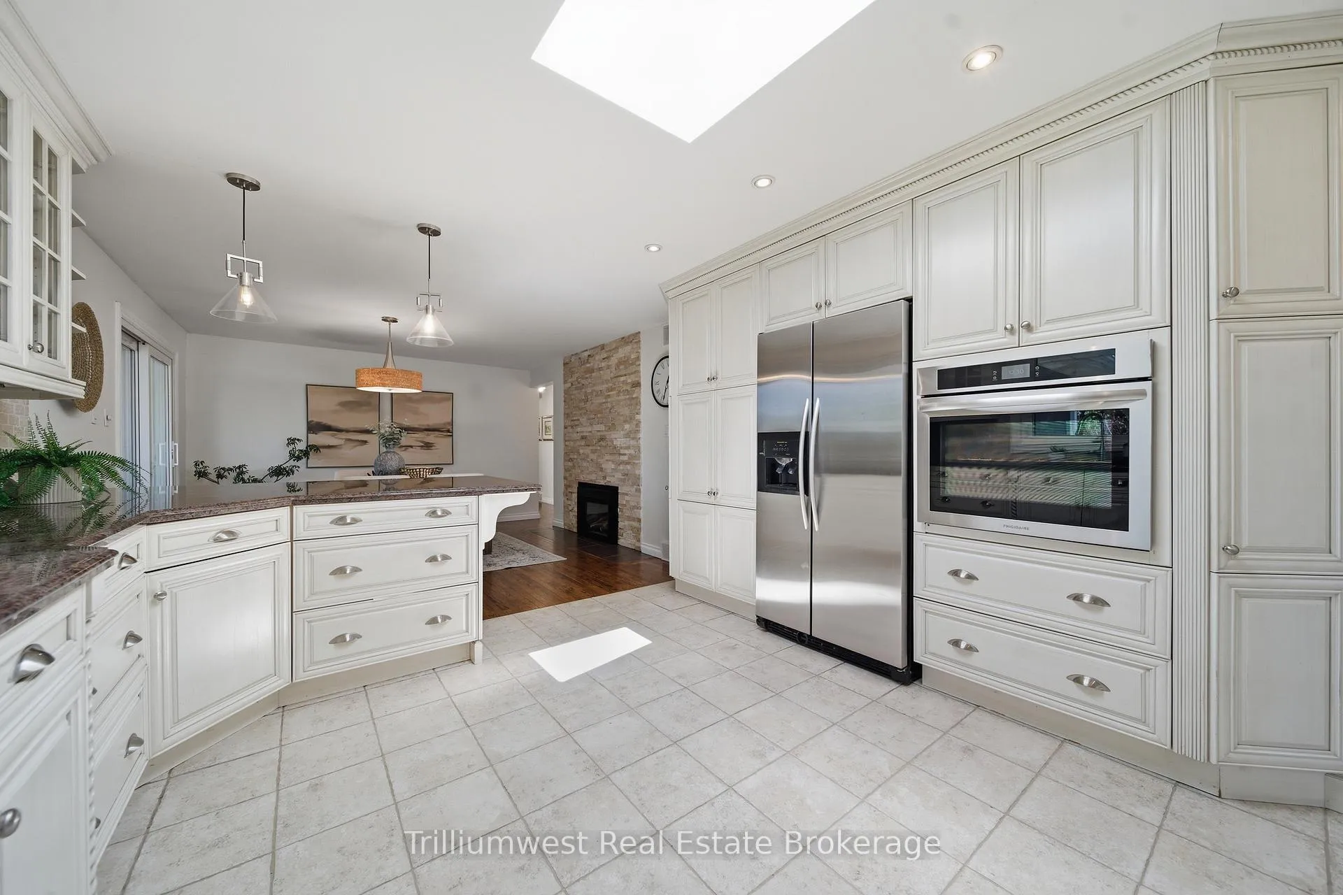 Photo 13 of 37 Blue Forest Crescent, Guelph/Eramosa, Rural Guelph/Eramosa East — HOMEH