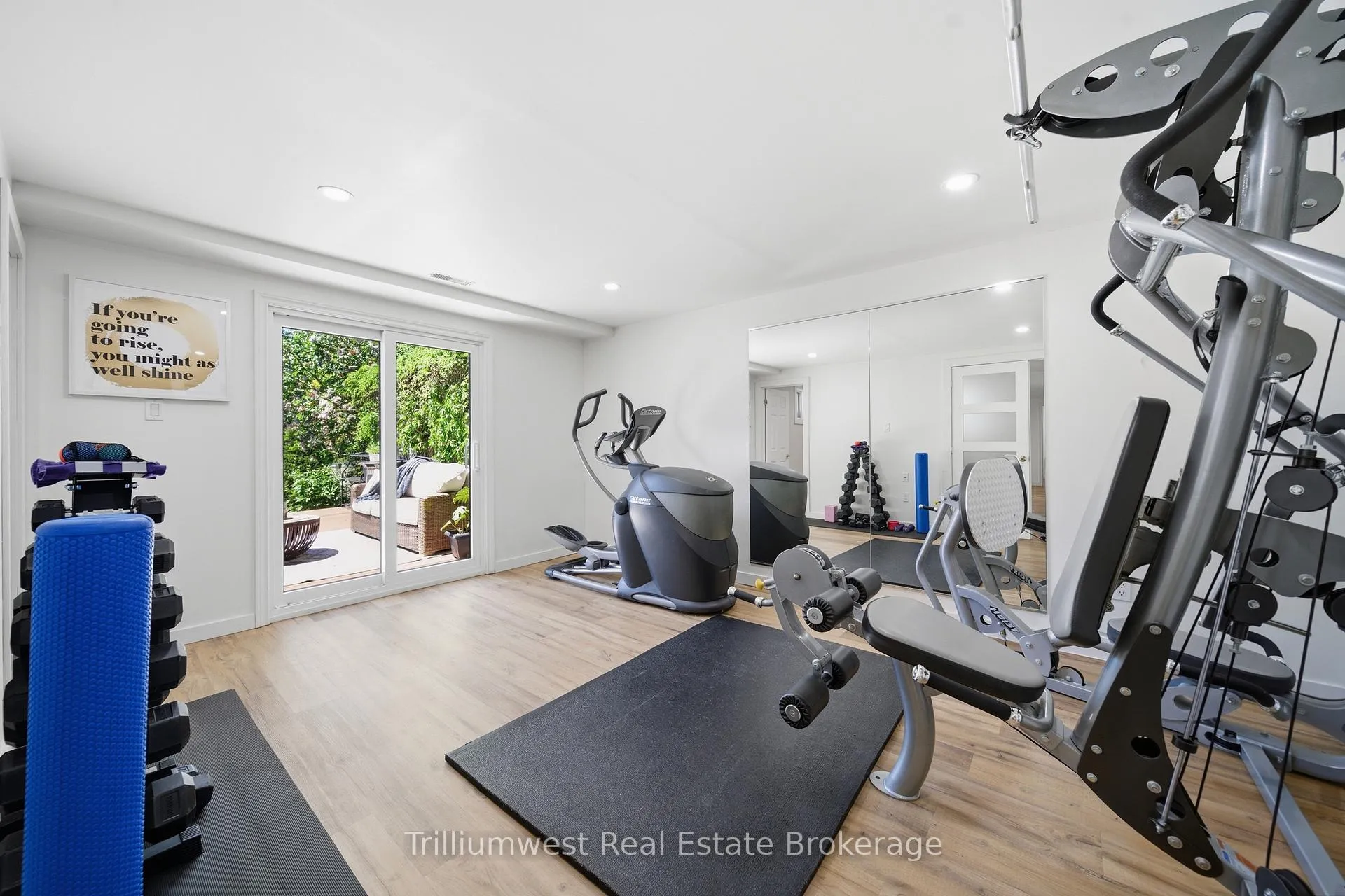 Photo 33 of 37 Blue Forest Crescent, Guelph/Eramosa, Rural Guelph/Eramosa East — HOMEH