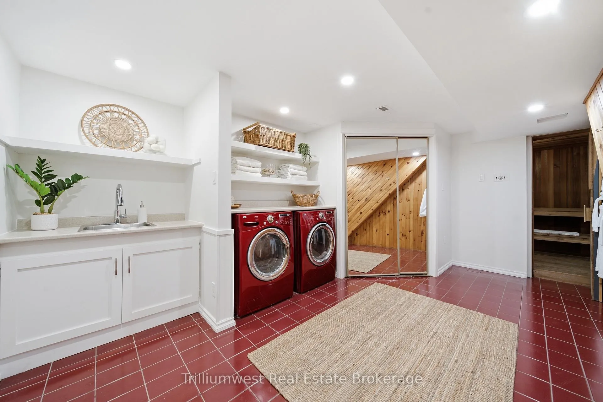 Photo 34 of 37 Blue Forest Crescent, Guelph/Eramosa, Rural Guelph/Eramosa East — HOMEH