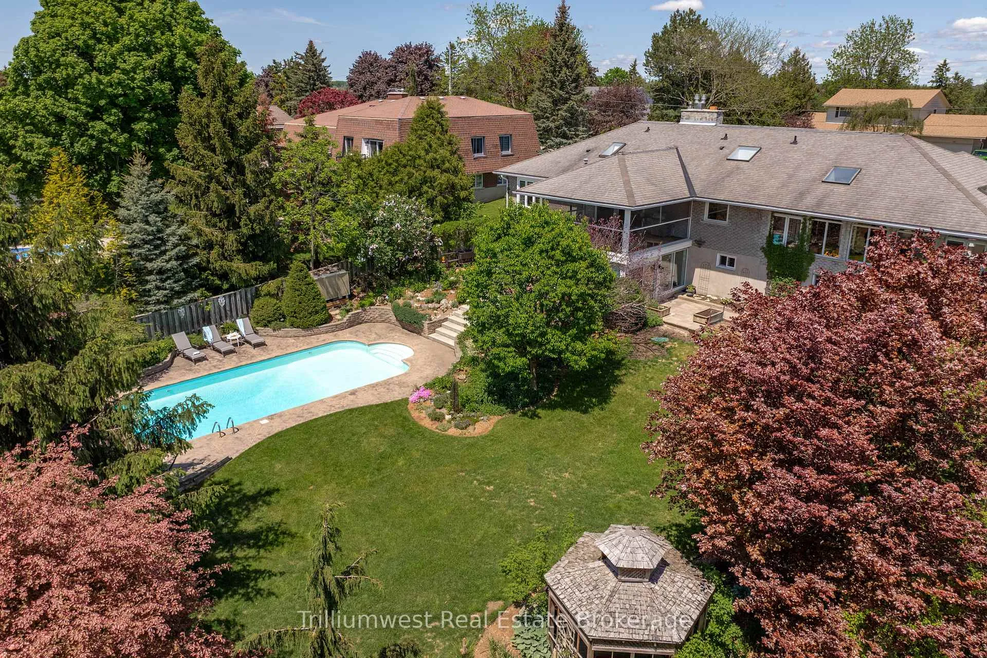 Photo 42 of 37 Blue Forest Crescent, Guelph/Eramosa, Rural Guelph/Eramosa East — HOMEH