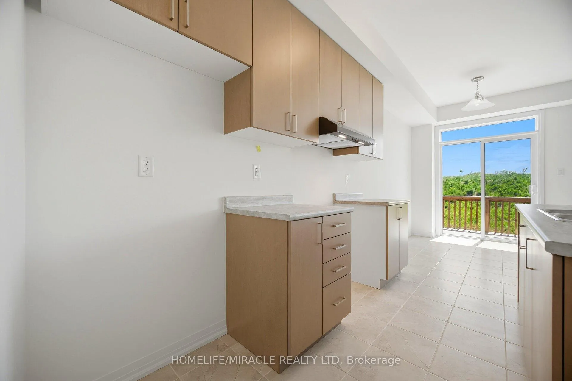 Photo 13 of Unit 16, 15 Peach Street, Thorold, Rolling Meadows — HOMEH