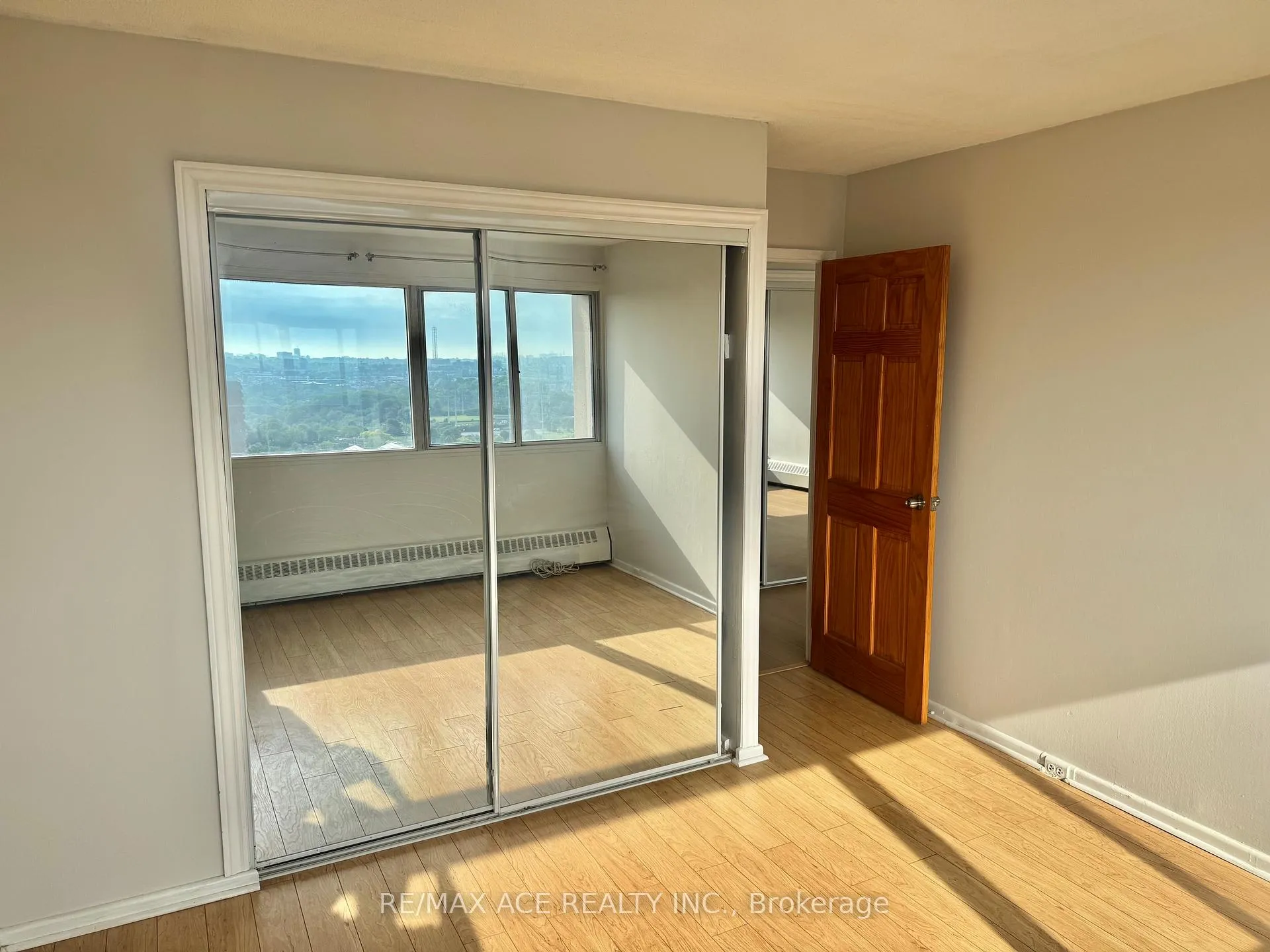 Photo 18 of Unit 2504, 715 Don Mills Road, Toronto, Flemingdon Park — HOMEH